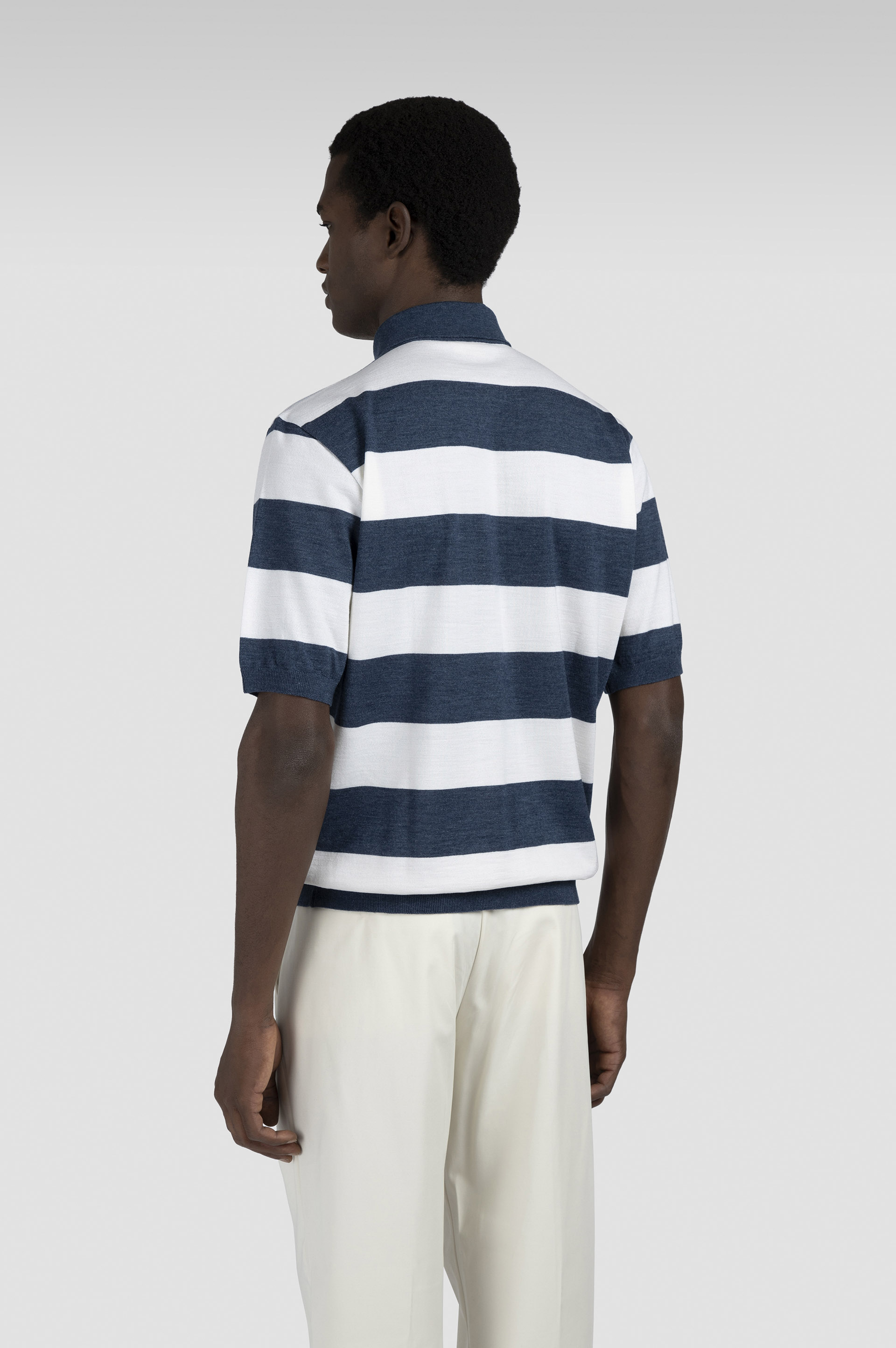 Polo in lana e seta con motivo a righe image number 3 Polo in lana e seta con motivo a righe image number 3