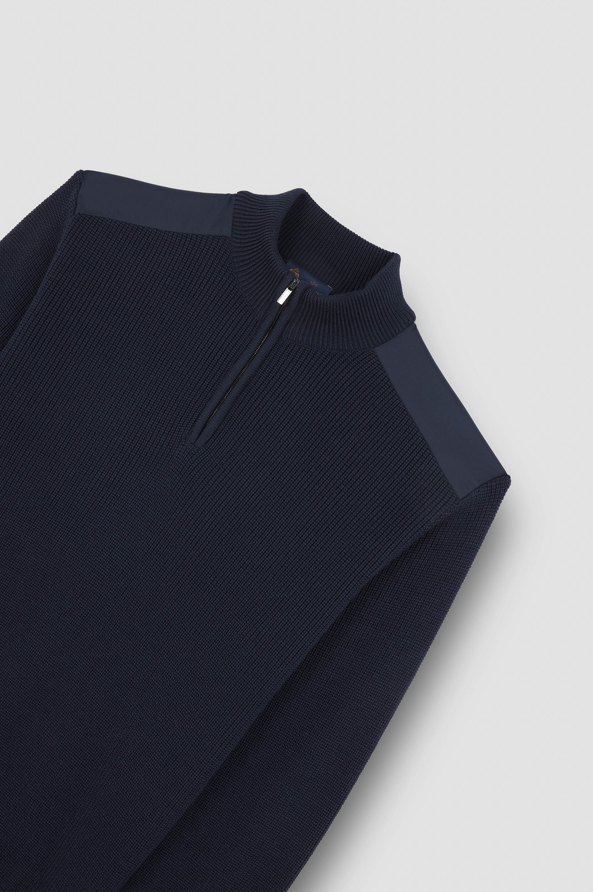 Suéter de media cremallera de lana y seda con detalles de Typhoon® Silk image number 5