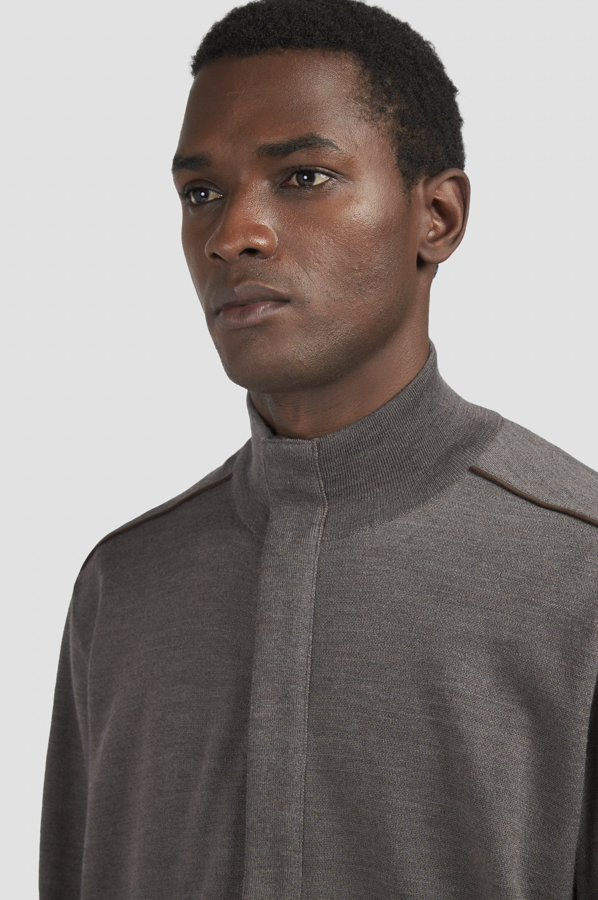 Merino Extrafine wool sweater with zip closure image number 7