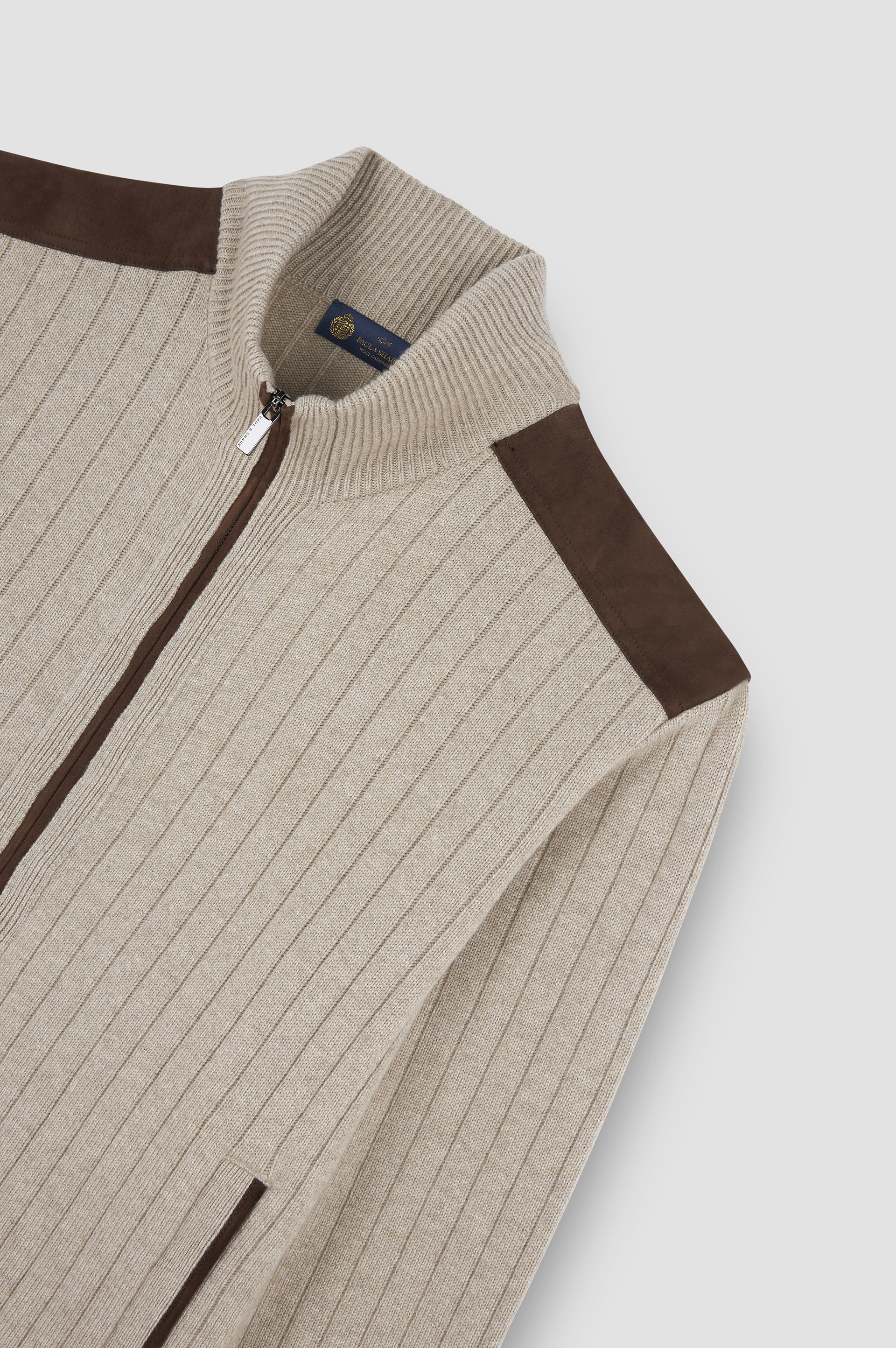 Zip-up cardigan in wool and cashmere with suede details image number 5 Zip-up cardigan in wool and cashmere with suede details image number 5