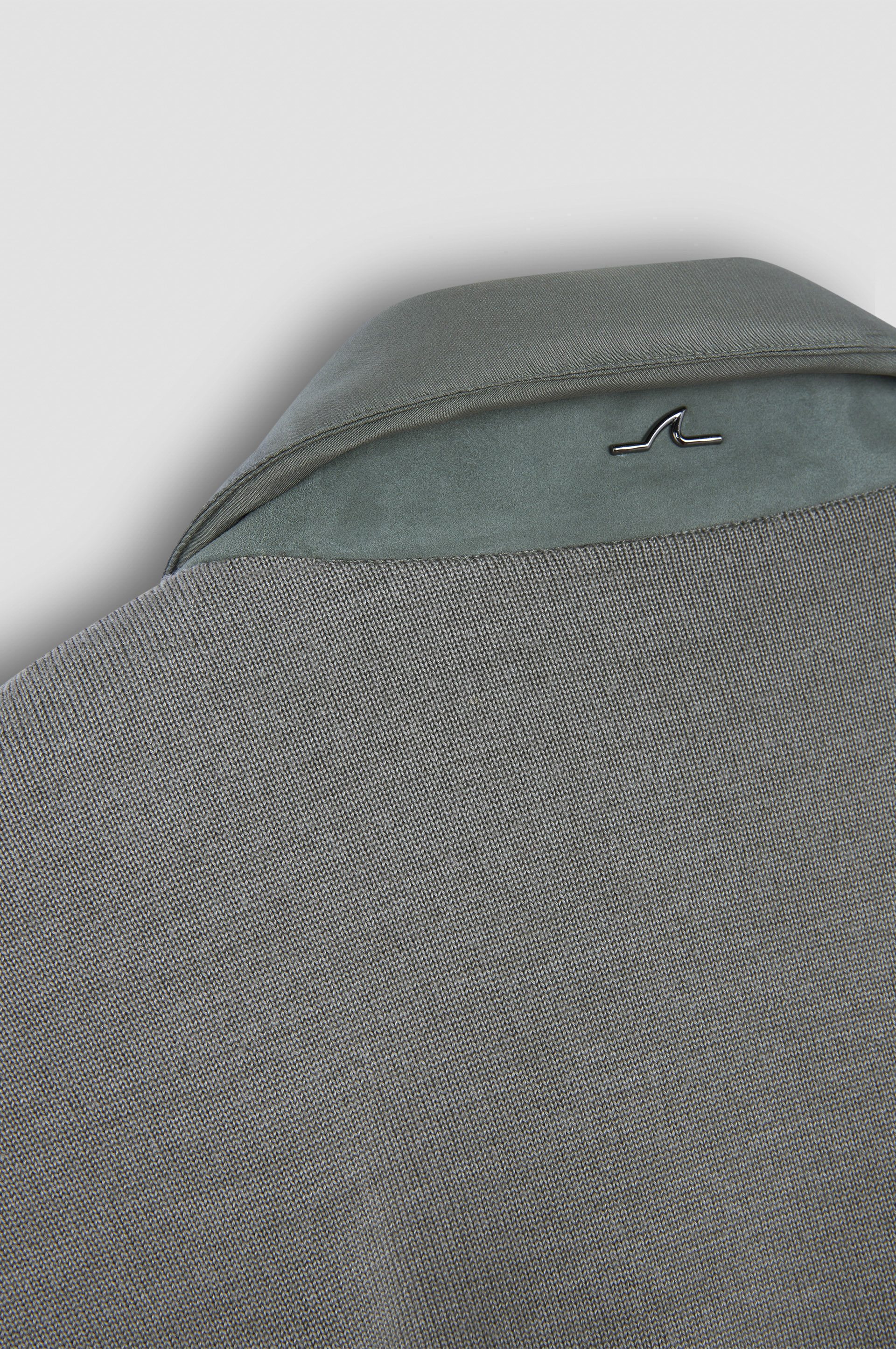 Hybrid zip-up Shaket in Typhoon® Silk, wool and silk image number 9 Hybrid zip-up Shaket in Typhoon® Silk, wool and silk image number 9