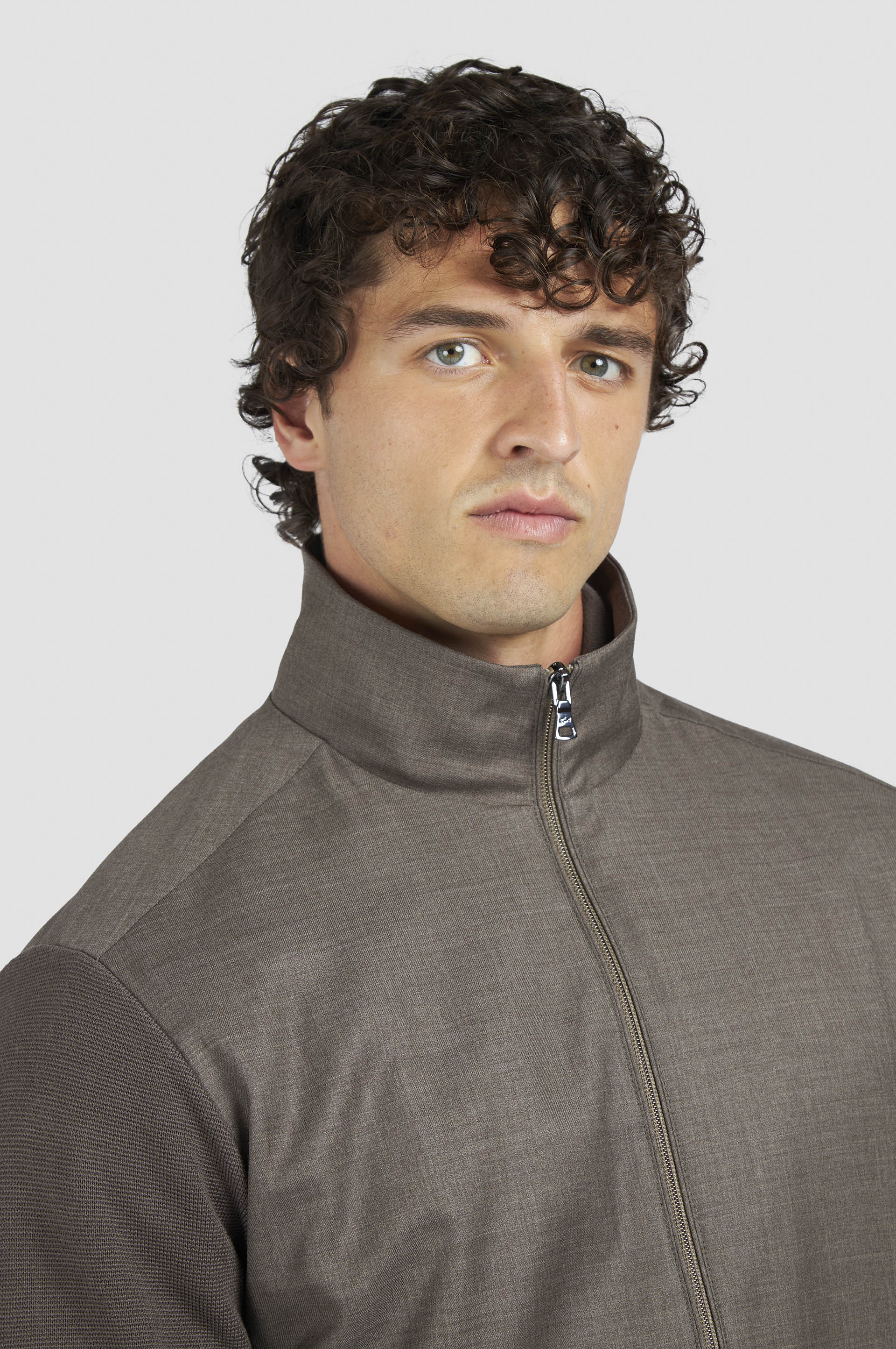 Cardigan hybride zippé en laine mérinos image number 4