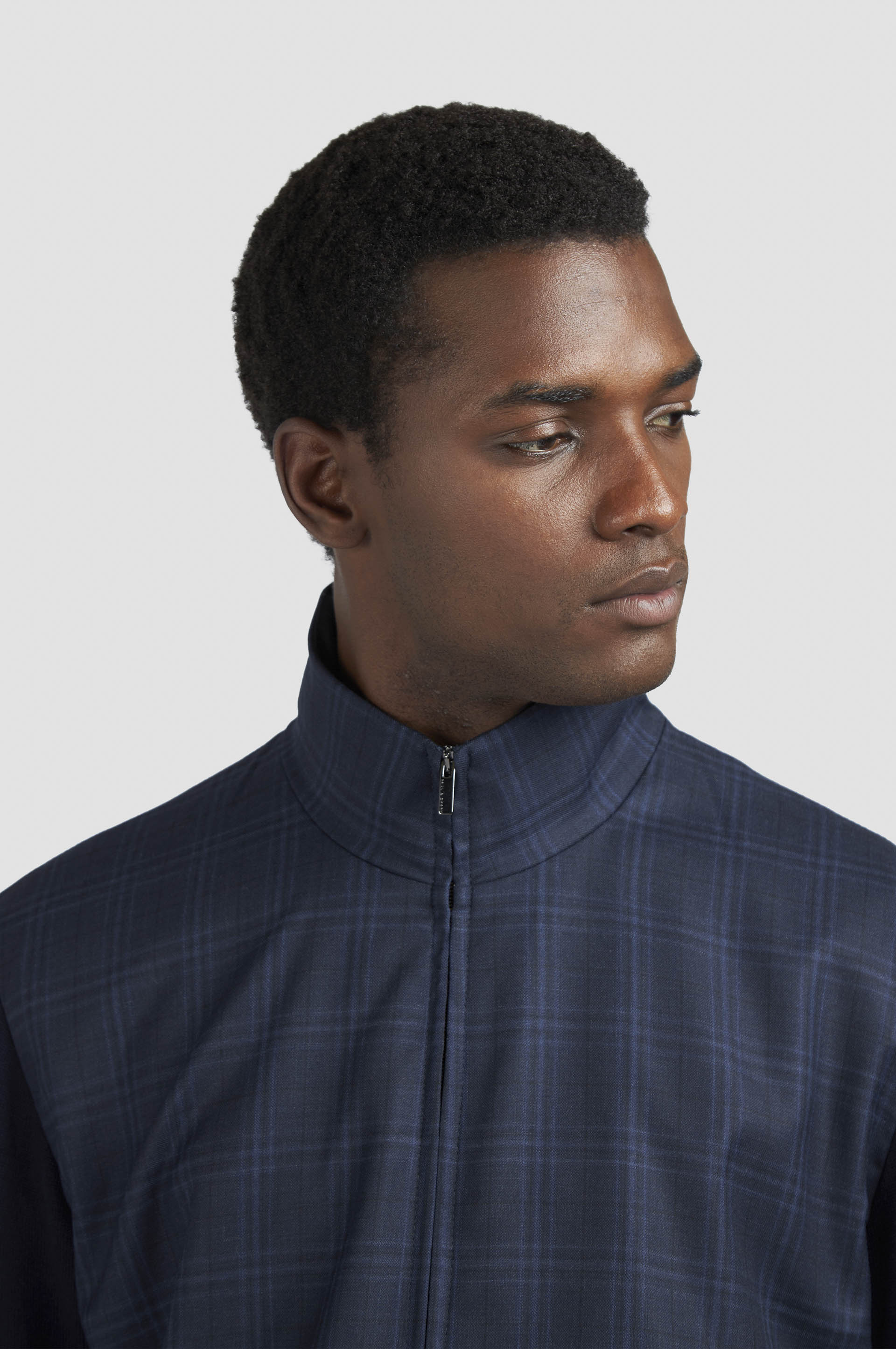 Hybrid-Zip-up Pullover aus extrafeiner Merinowolle image number 4 Hybrid-Zip-up Pullover aus extrafeiner Merinowolle image number 4
