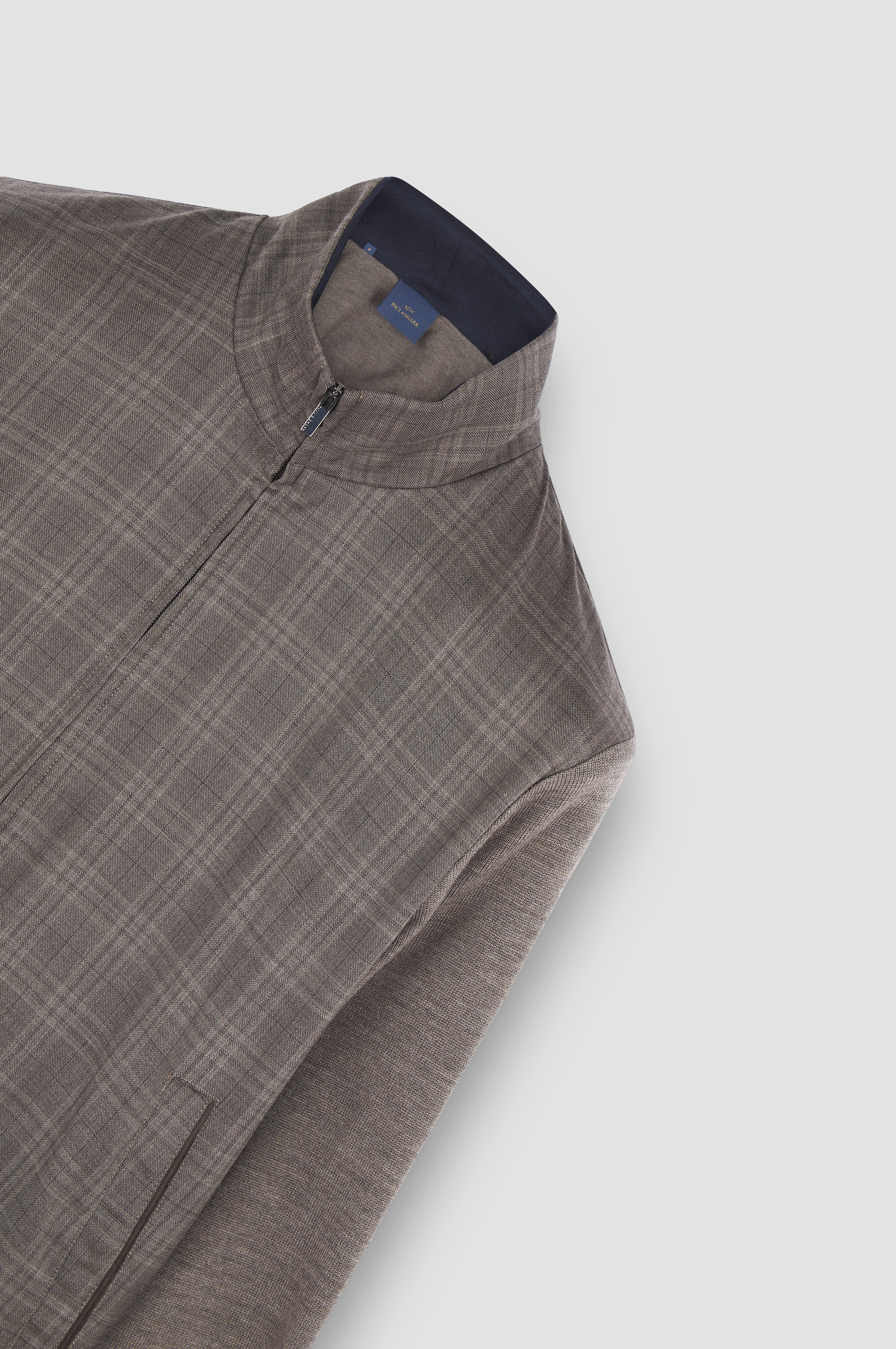 Merino Extrafine wool hybrid zip-up Sweater image number 5