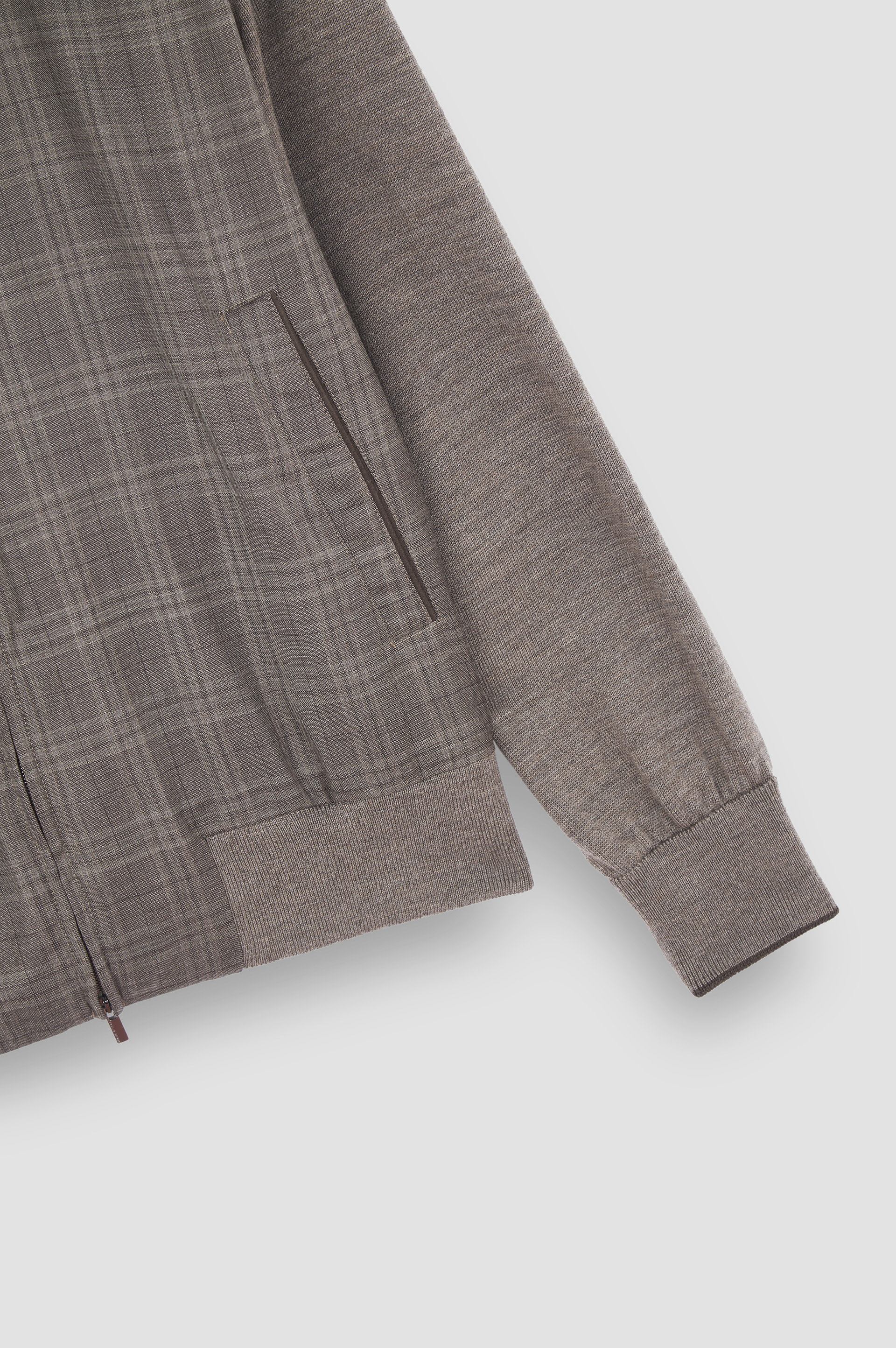 Merino Extrafine wool hybrid zip-up Sweater image number 6