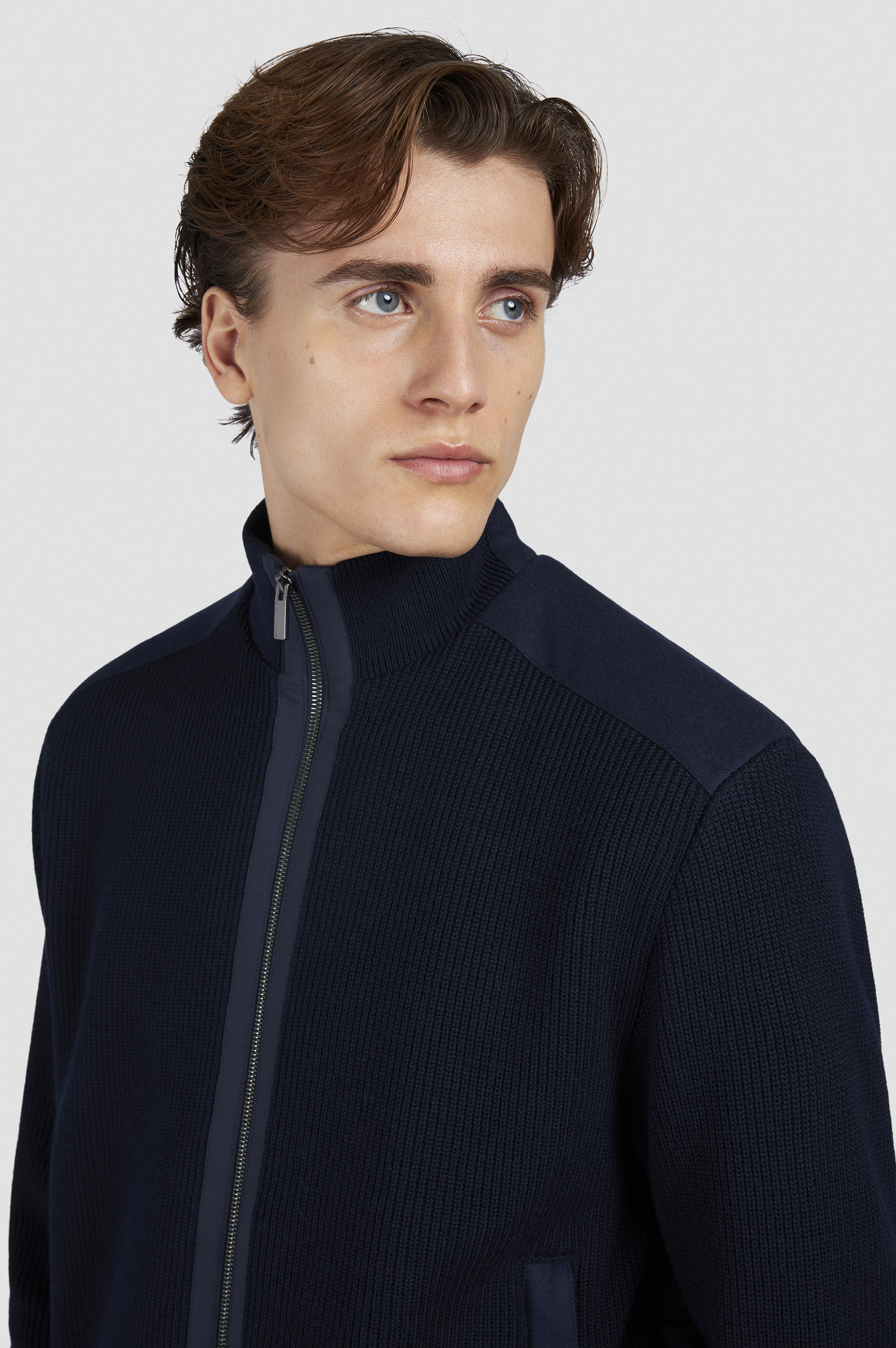 Cardigan zippé en laine Soft Cool Touch avec détails en Typhoon® Re-4x4 Stretch image number 4