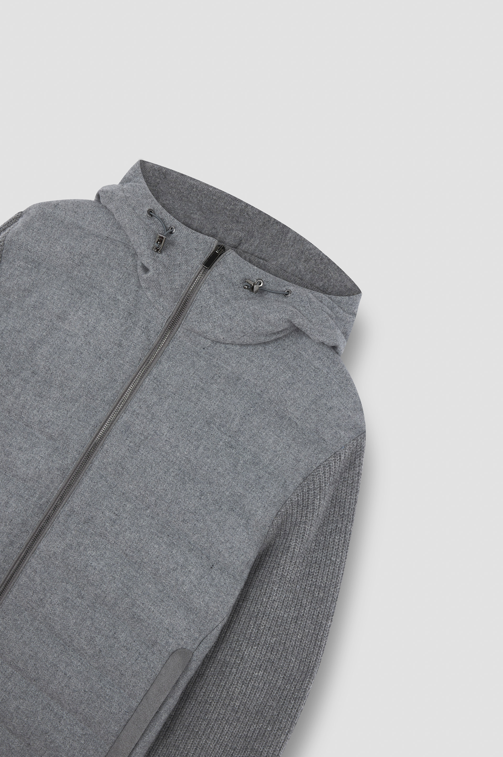 Hybrid zip-up cardigan in wool, cashmere, and Re-Wool image number 5 Hybrid zip-up cardigan in wool, cashmere, and Re-Wool image number 5