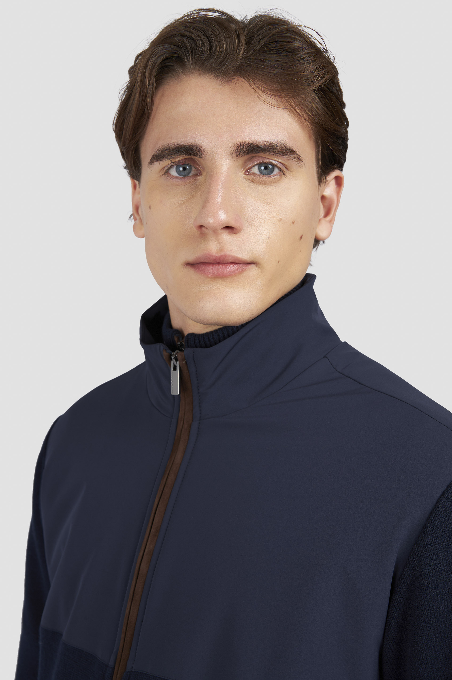Hybrid jacket in wool and cashmere with Suede and Typhoon® Re-4x4 Stretch details image number 4 Hybrid jacket in wool and cashmere with Suede and Typhoon® Re-4x4 Stretch details image number 4