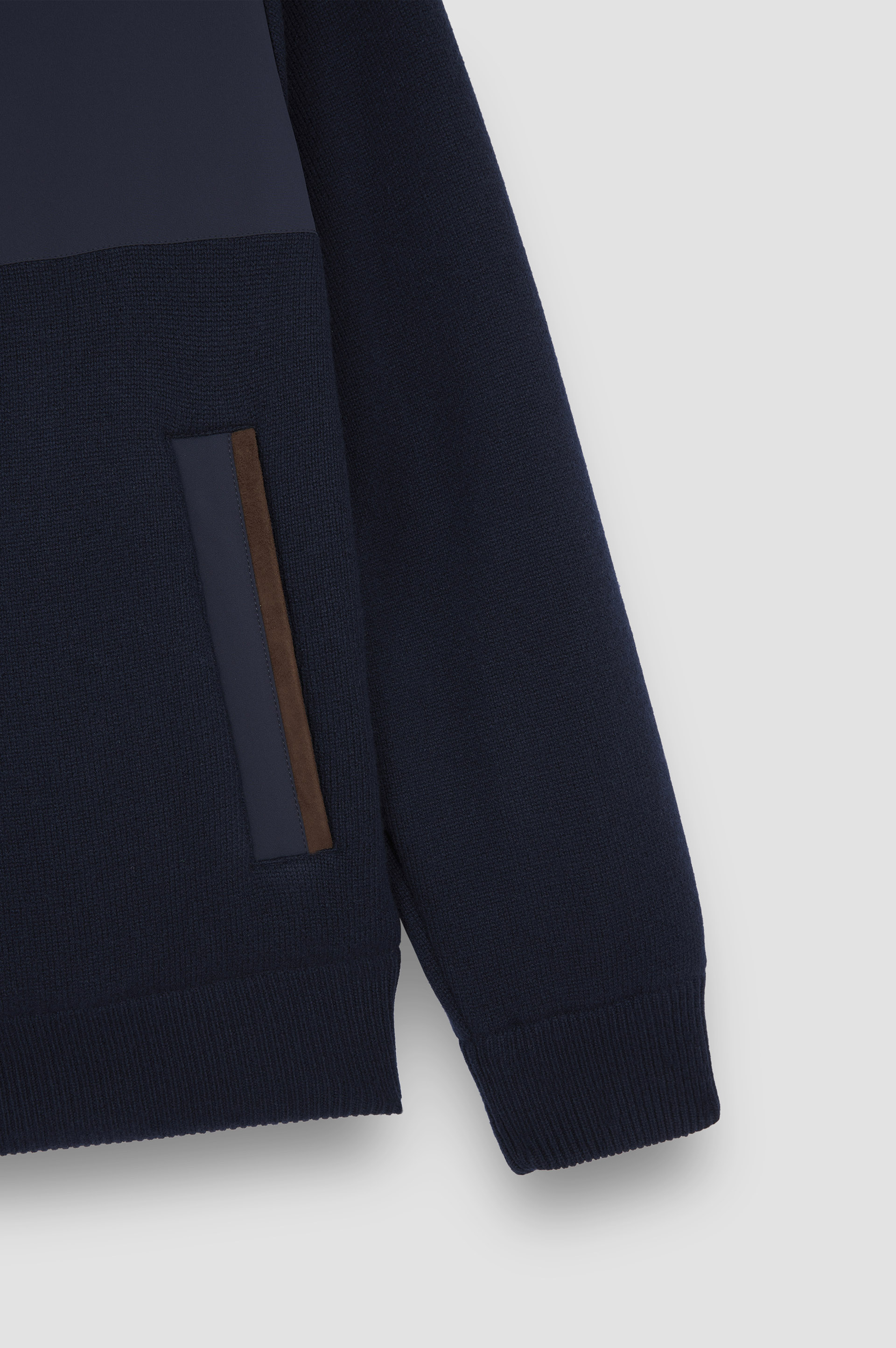 Hybrid jacket in wool and cashmere with Suede and Typhoon® Re-4x4 Stretch details image number 9 Hybrid jacket in wool and cashmere with Suede and Typhoon® Re-4x4 Stretch details image number 9