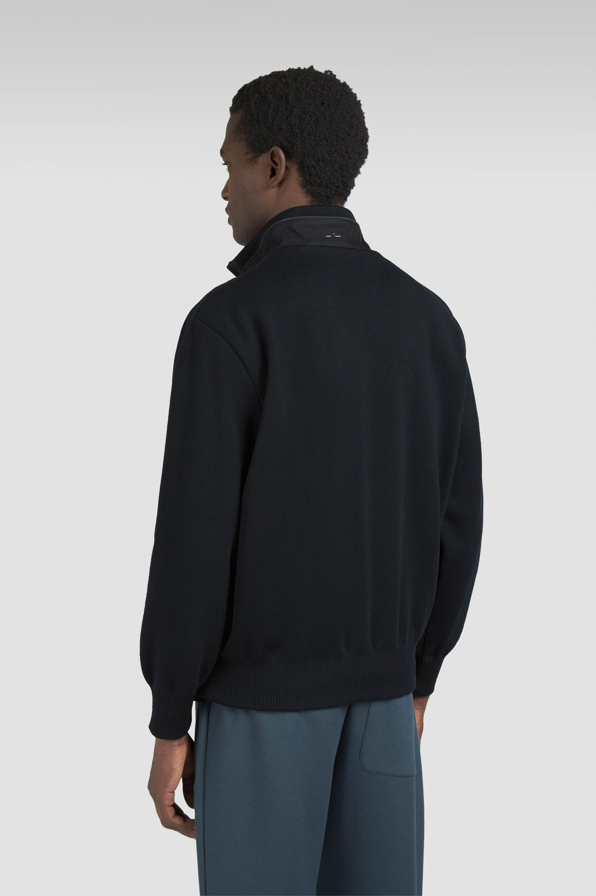 X-Soft Hybrid zip-up sweater in Soft Cool Touch wool and Typhoon® image number 3 X-Soft Hybrid zip-up sweater in Soft Cool Touch wool and Typhoon® image number 3