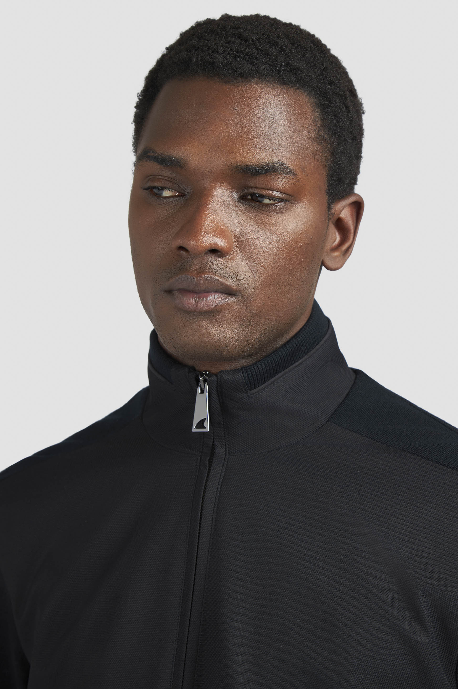 X-Soft Hybrid zip-up sweater in Soft Cool Touch wool and Typhoon® image number 4 X-Soft Hybrid zip-up sweater in Soft Cool Touch wool and Typhoon® image number 4