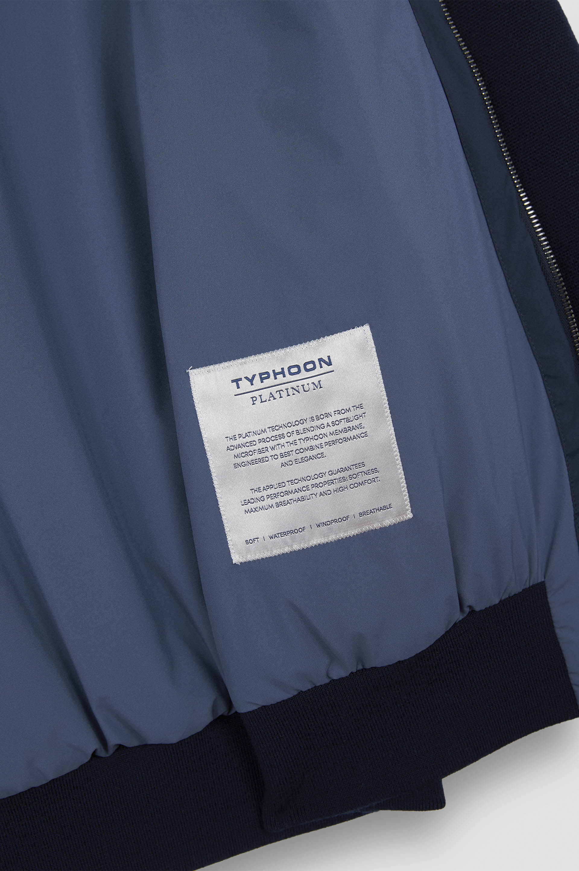 Hybrid zip-up sweater in Soft Cool Touch wool and Typhoon® Platinum image number 8 Hybrid zip-up sweater in Soft Cool Touch wool and Typhoon® Platinum image number 8