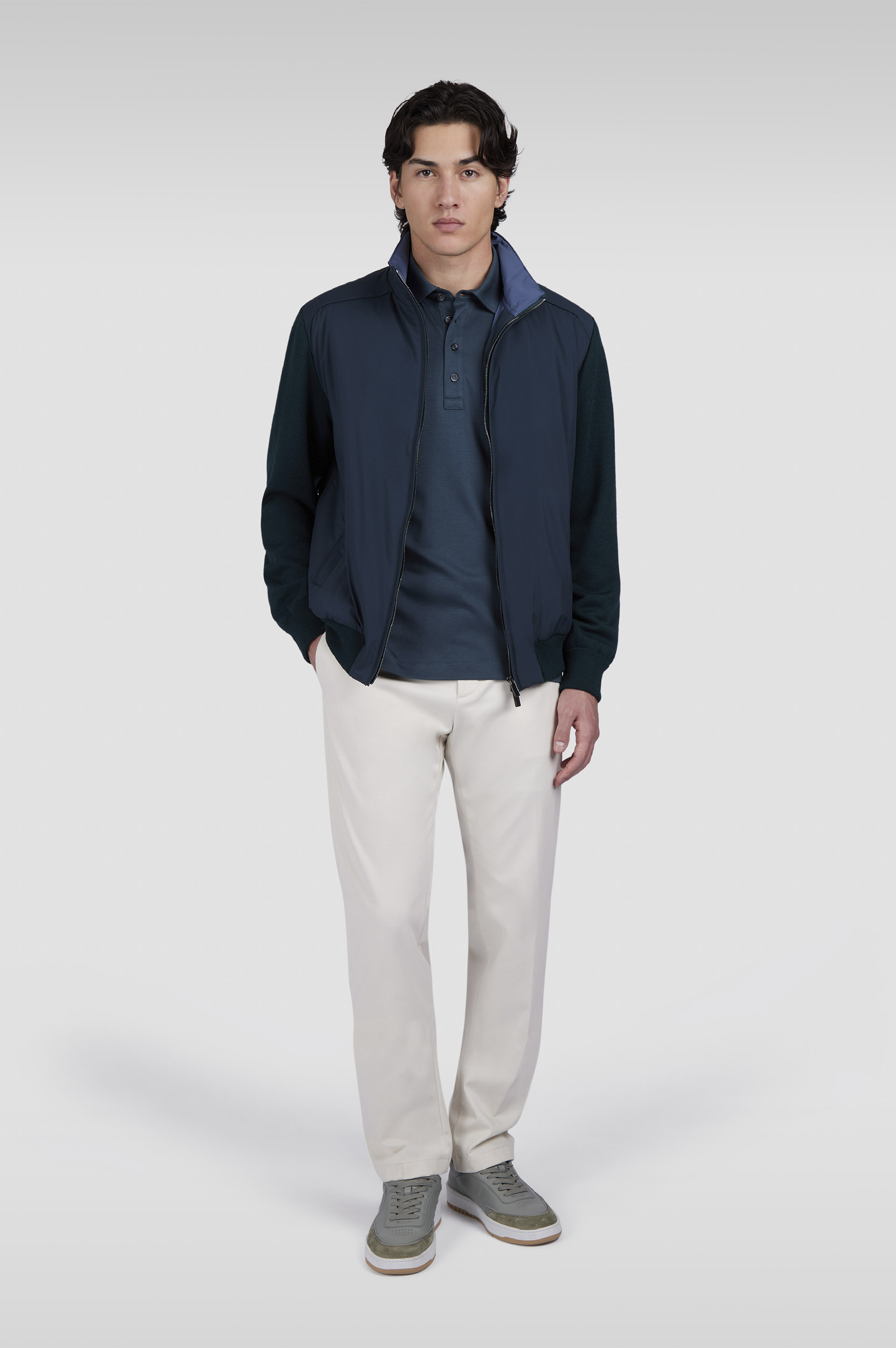 Hybrid zip-up sweater in Soft Cool Touch wool and Typhoon® Platinum image number 2 Hybrid zip-up sweater in Soft Cool Touch wool and Typhoon® Platinum image number 2