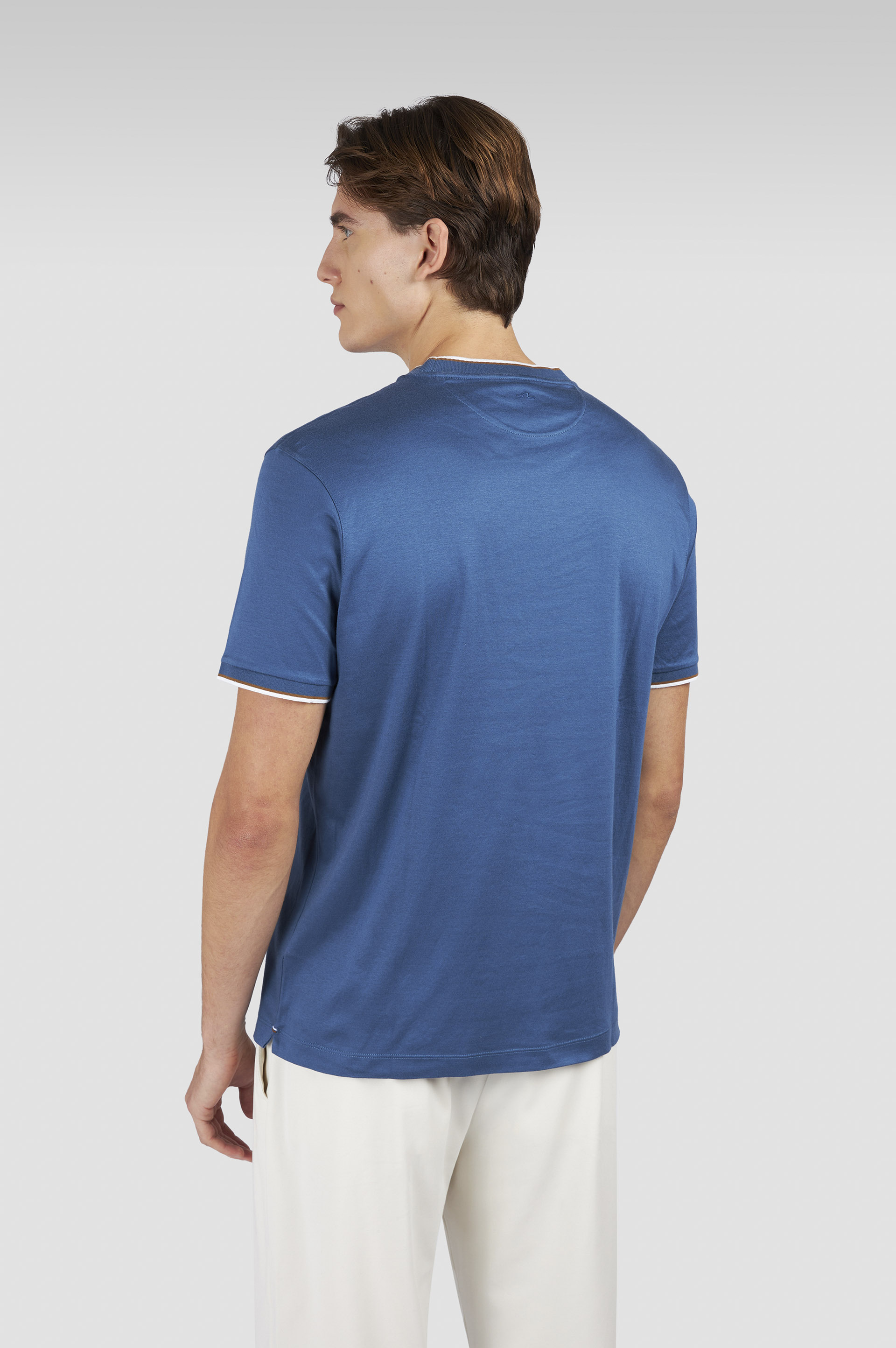 Cami seta X-Soft de algod&oacute;n Interlock con perfiles a contraste image number 3