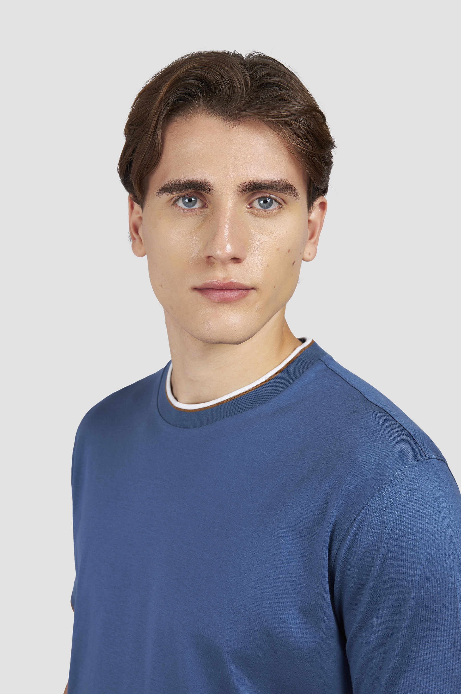 Cami seta X-Soft de algod&oacute;n Interlock con perfiles a contraste image number 5