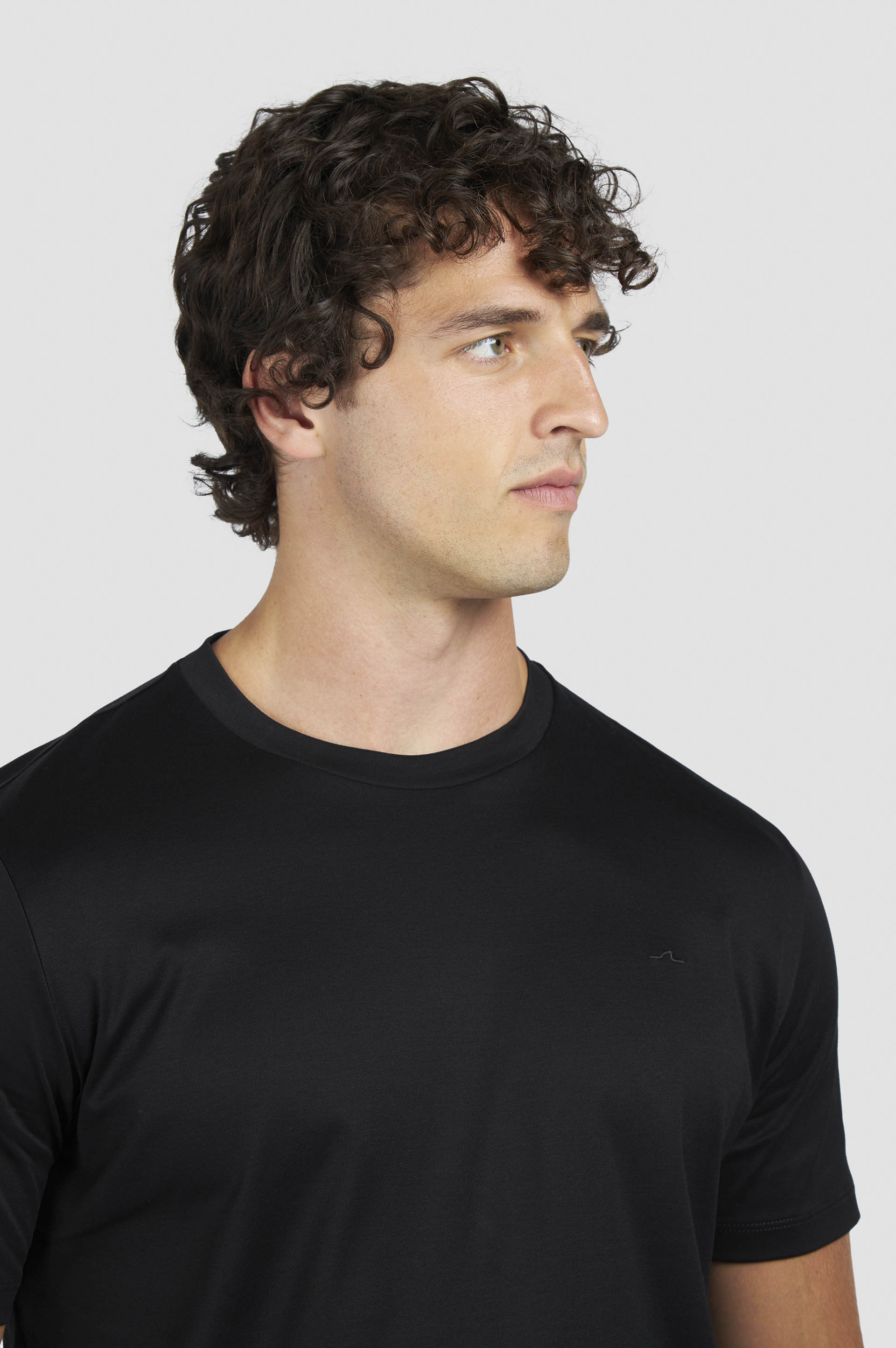 T-shirt in cotone Aqua Touch con ricamo Shark Fin image number 4 T-shirt in cotone Aqua Touch con ricamo Shark Fin image number 4