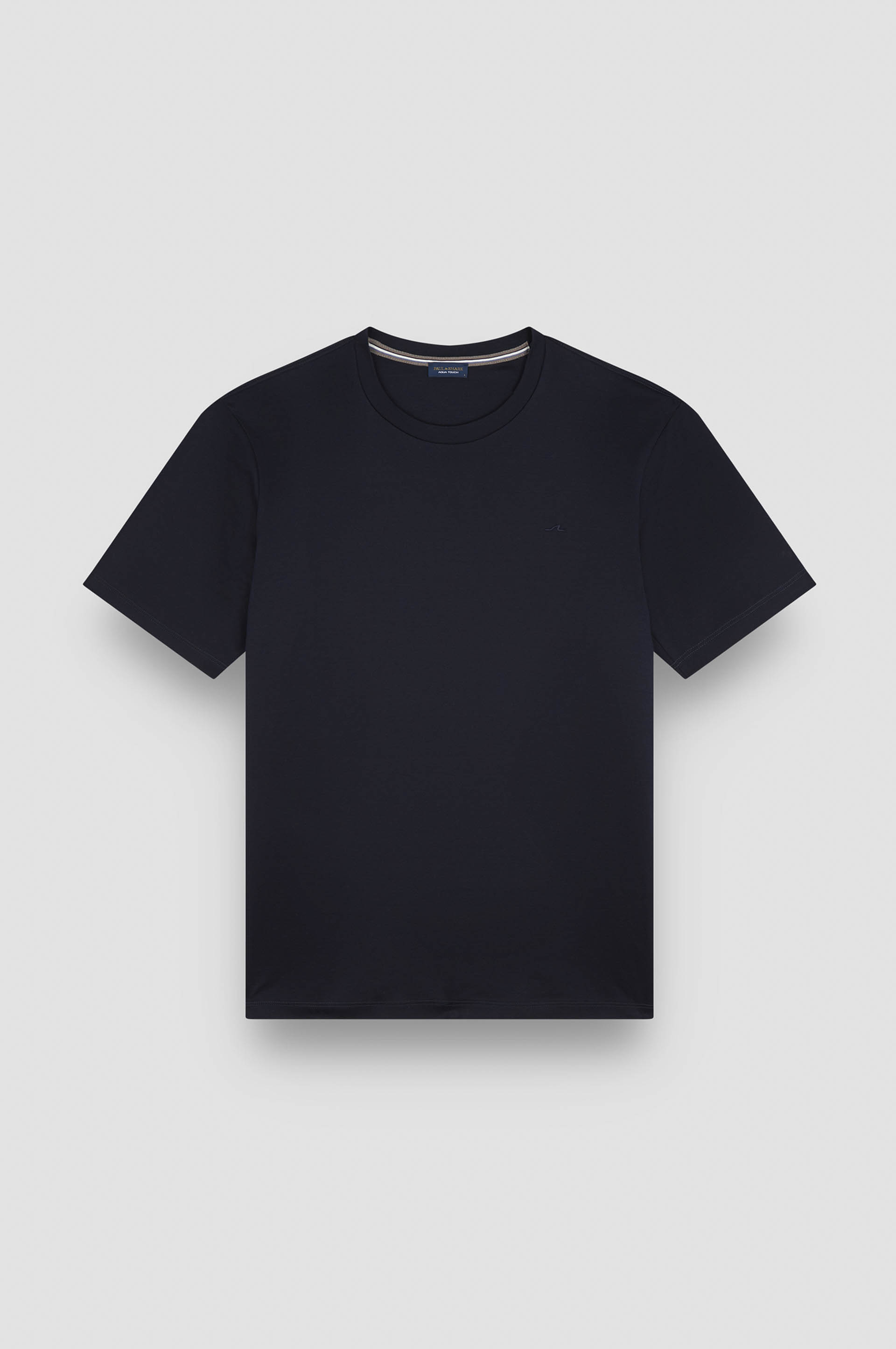 T-Shirt aus Aqua Touch-Baumwolle mit Shark Fin-Stickerei image number 1 T-Shirt aus Aqua Touch-Baumwolle mit Shark Fin-Stickerei image number 1