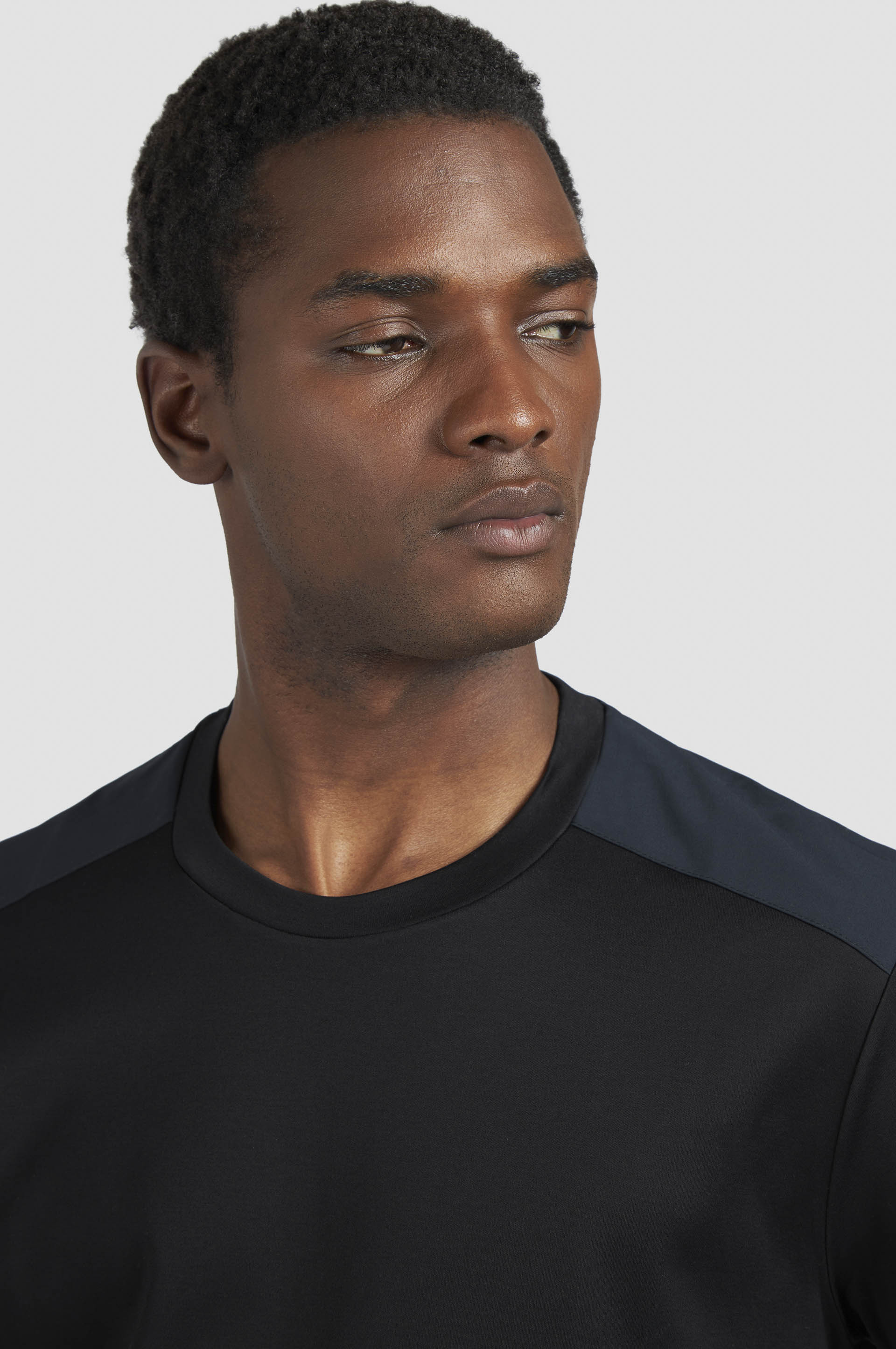 T-shirt en coton Aqua Touch avec des détails en Typhoon® Re-4x4 Stretch image number 4 T-shirt en coton Aqua Touch avec des détails en Typhoon® Re-4x4 Stretch image number 4