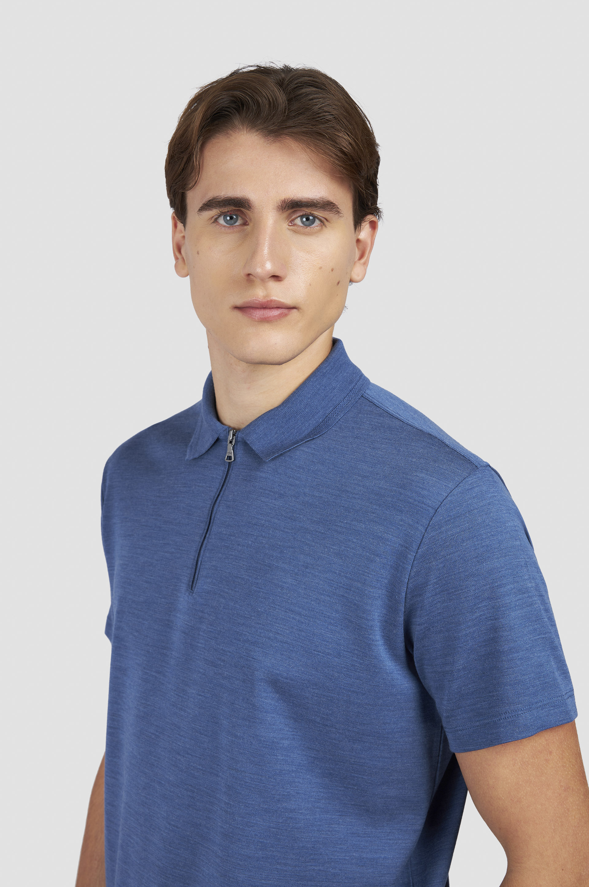 Wool and silk Polo Shirt with zip image number 4 Wool and silk Polo Shirt with zip image number 4
