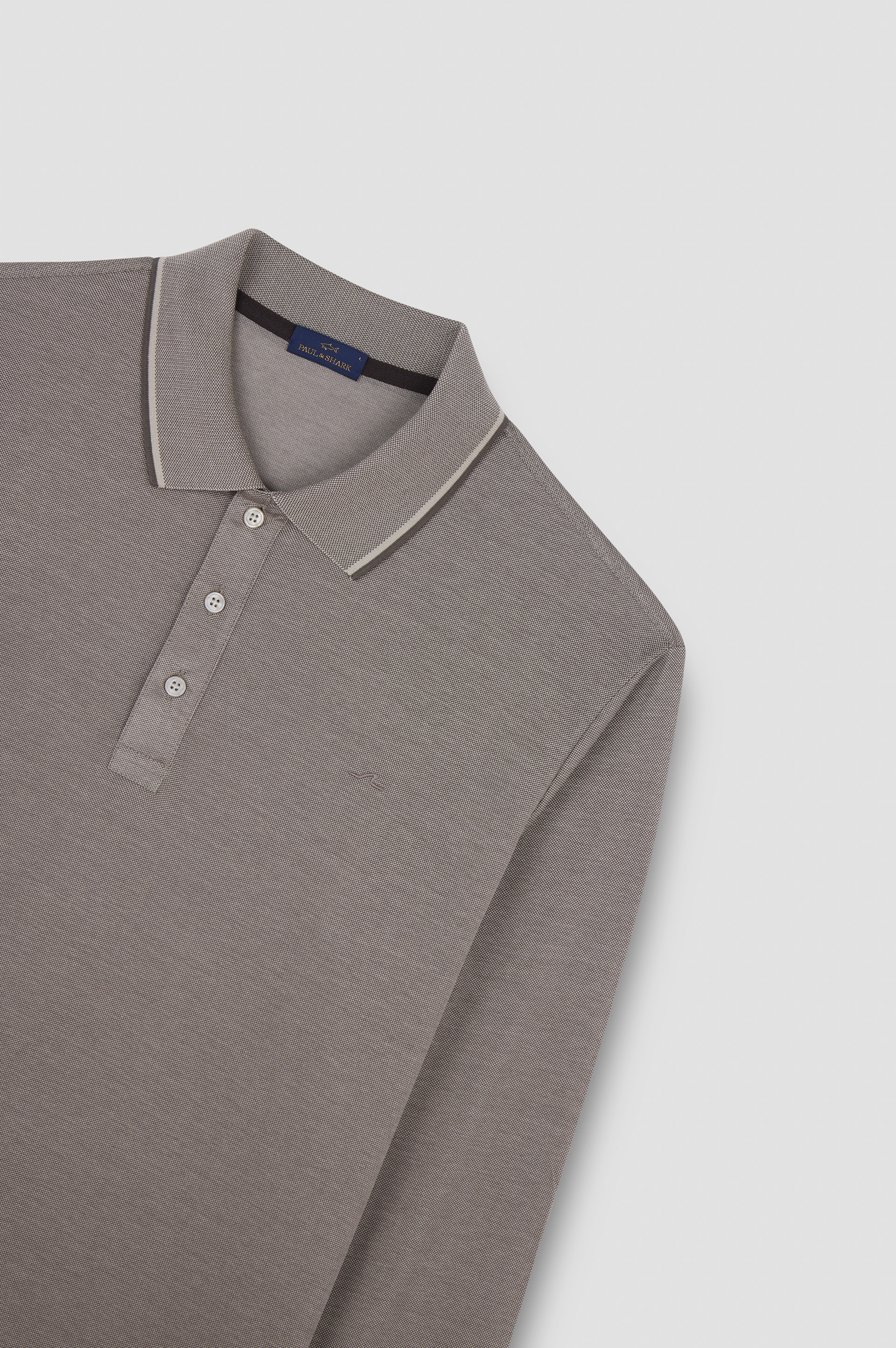 Two-tone piqué cotton polo shirt with Shark Fin embroidery image number 5