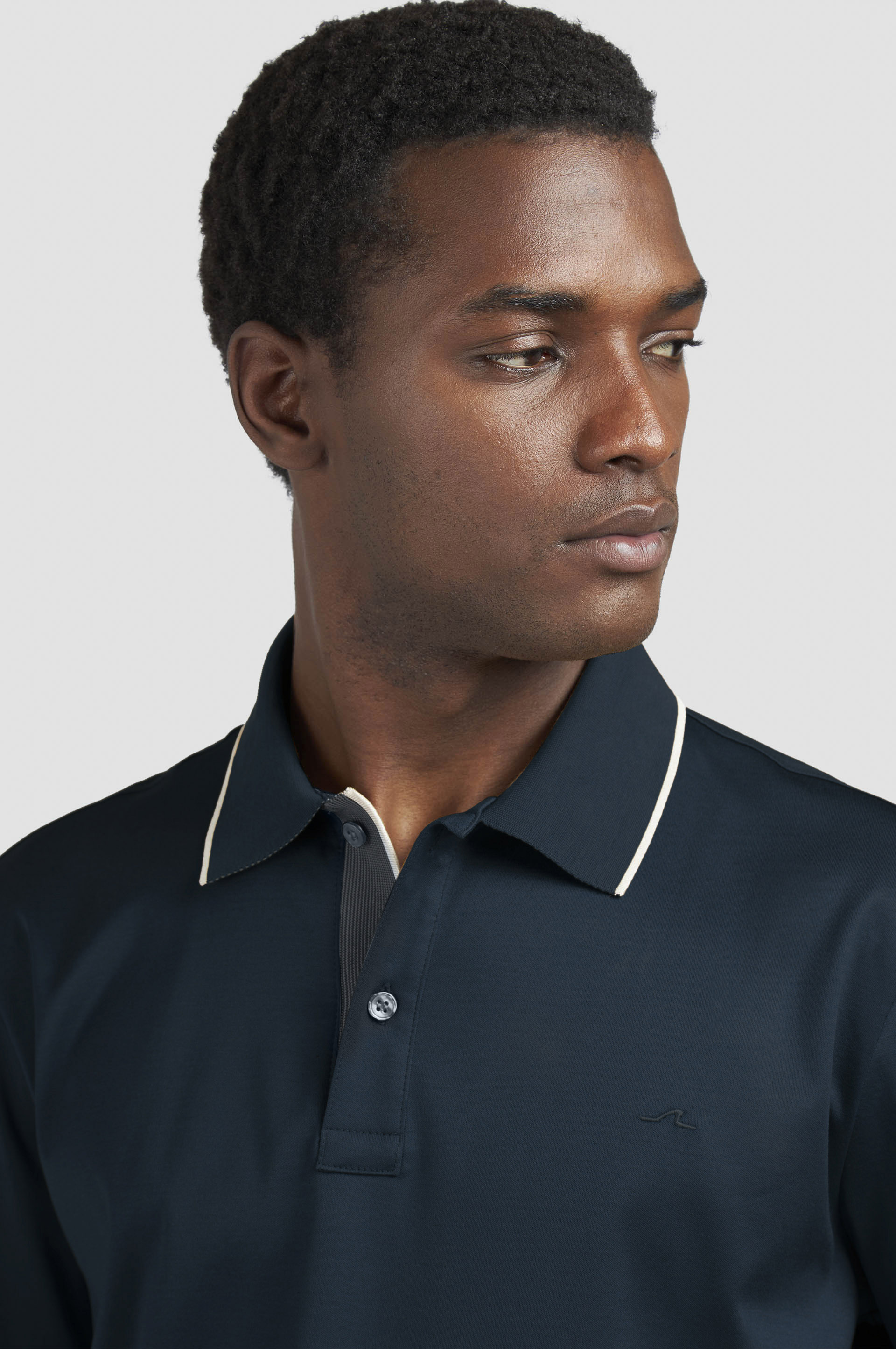 Aqua Touch cotton polo shirt with micro pattern detail on the collar image number 4 Aqua Touch cotton polo shirt with micro pattern detail on the collar image number 4