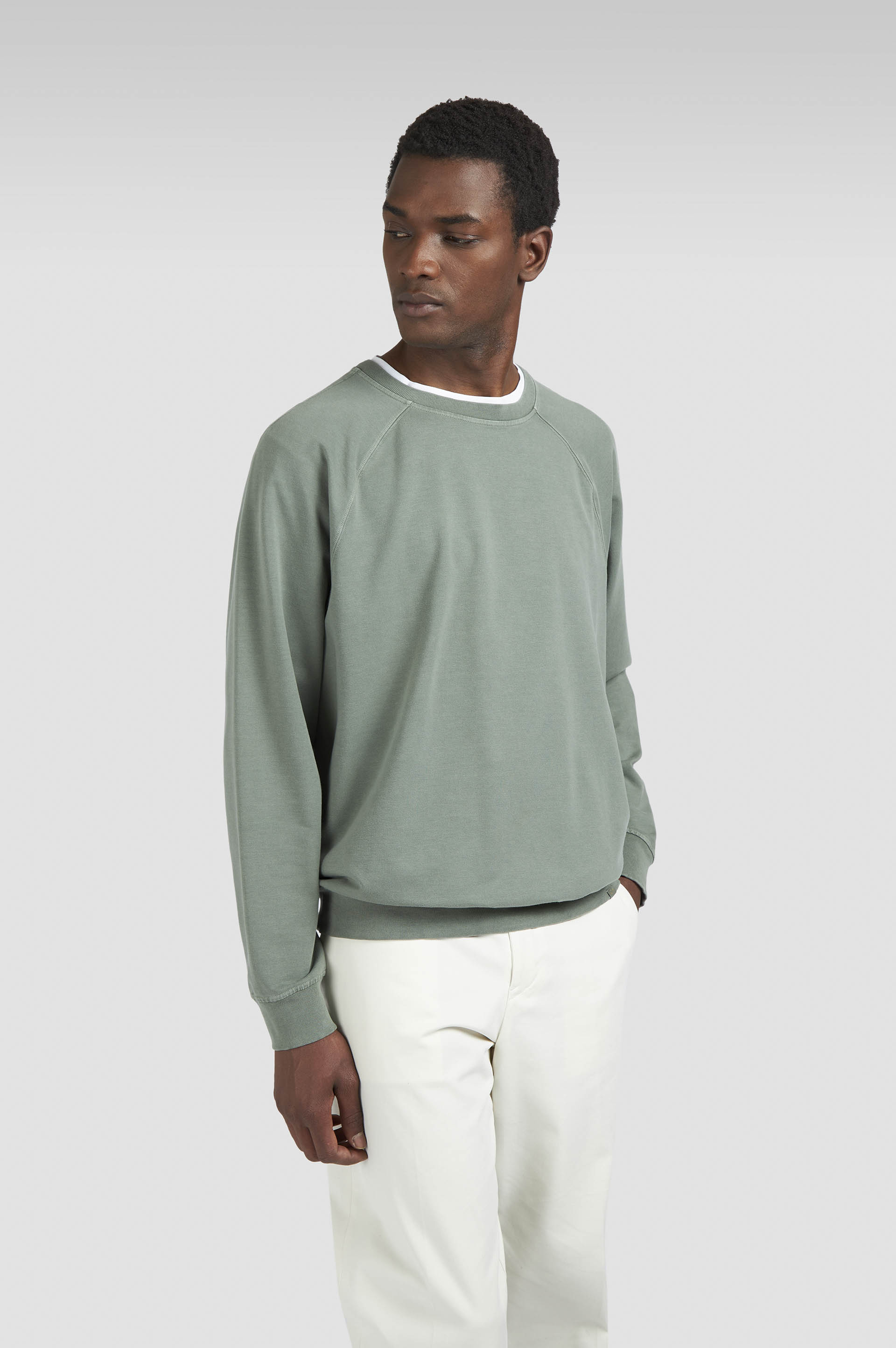 X-Soft garment-dyed cotton sweatshirt image number 0 X-Soft garment-dyed cotton sweatshirt image number 0