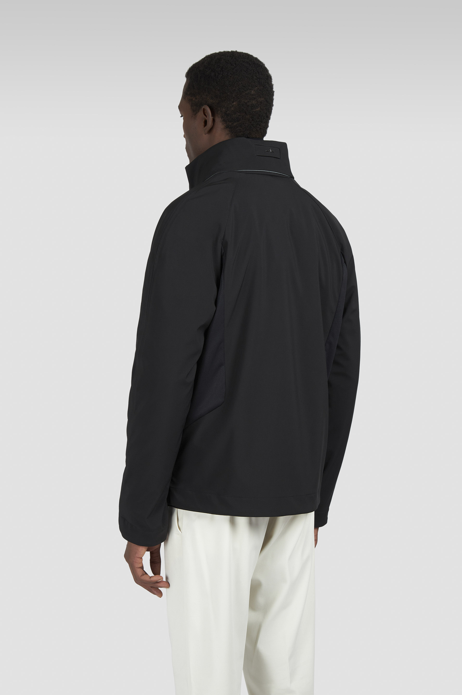 Chaqueta Typhoon® Aguaviento 4 en 1 image number 3 Chaqueta Typhoon® Aguaviento 4 en 1 image number 3