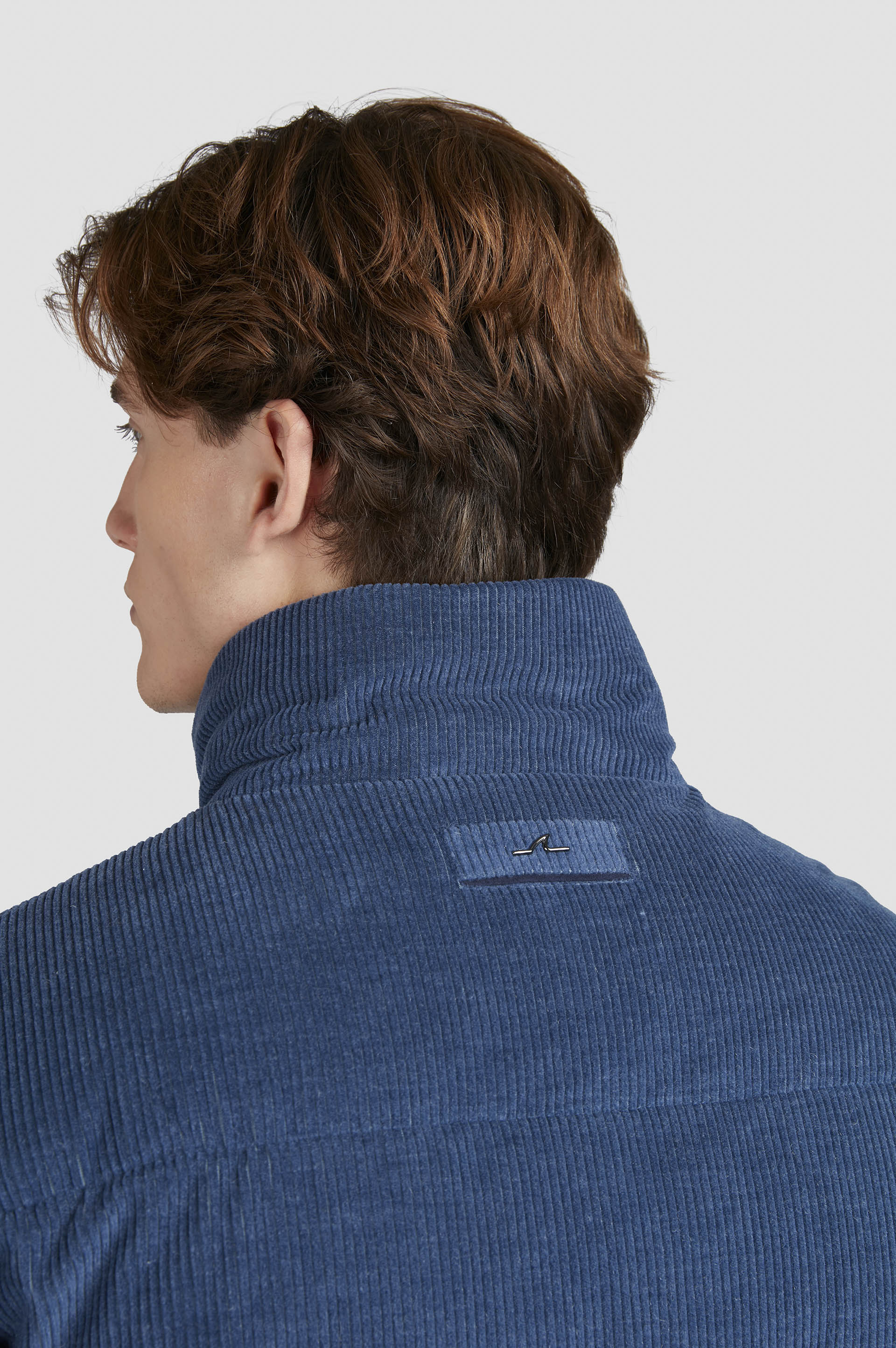 Ultralight down jacket in cashmere and cotton velvet image number 5 Ultralight down jacket in cashmere and cotton velvet image number 5