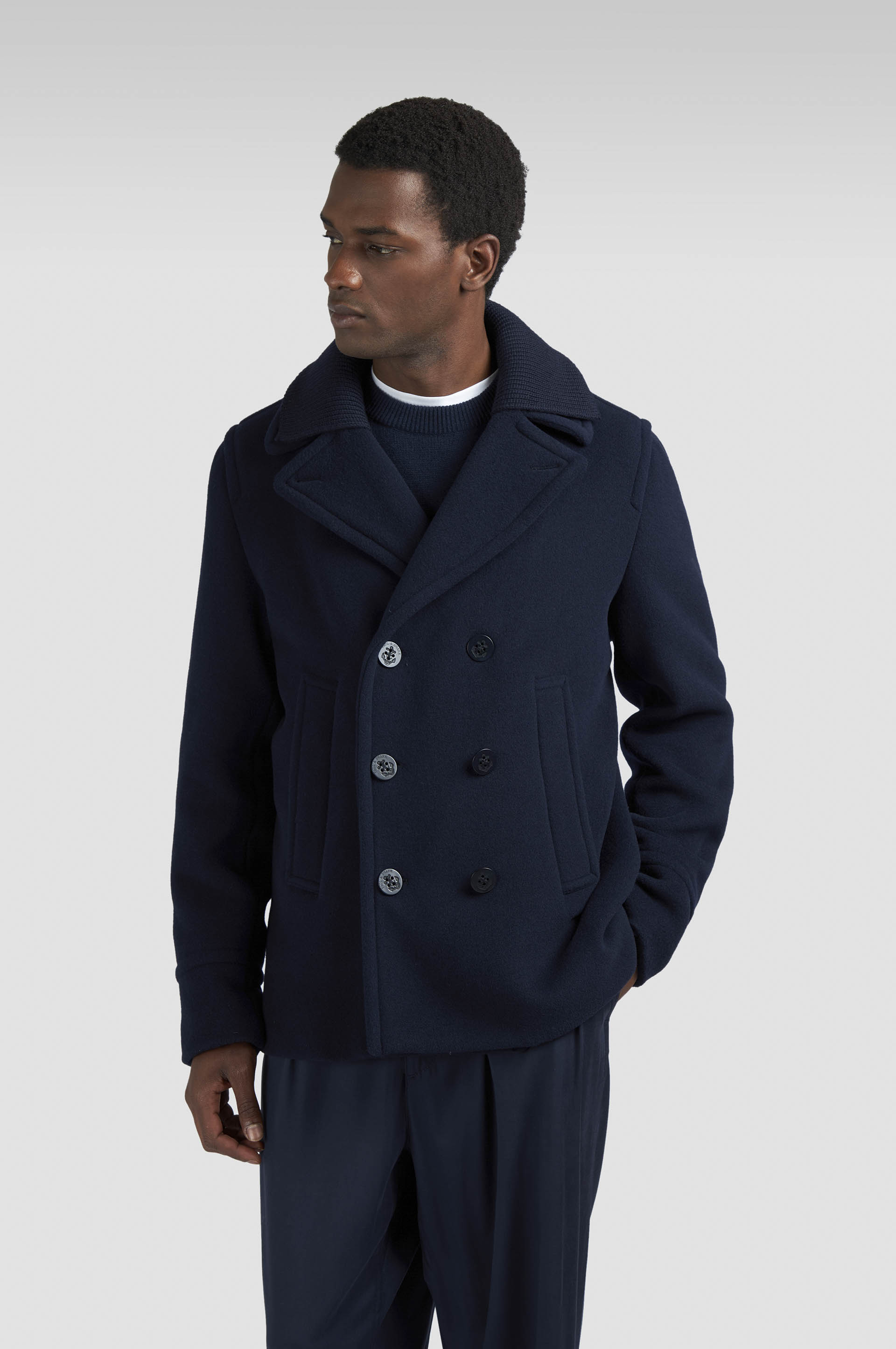 True Peacoat in wool and cashmere image number 0 True Peacoat in wool and cashmere image number 0