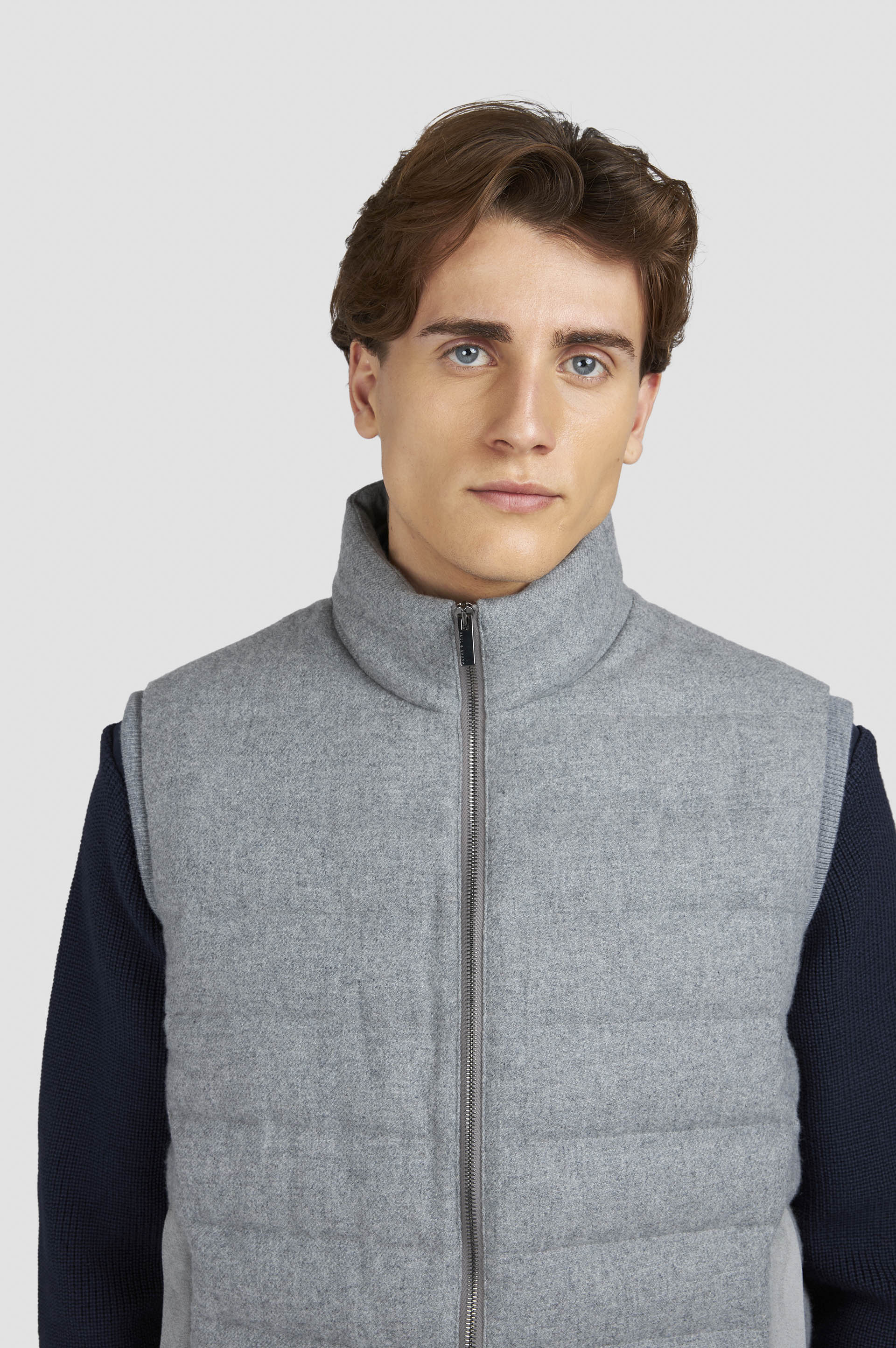 Padded gilet in wool and cashmere image number 4 Padded gilet in wool and cashmere image number 4