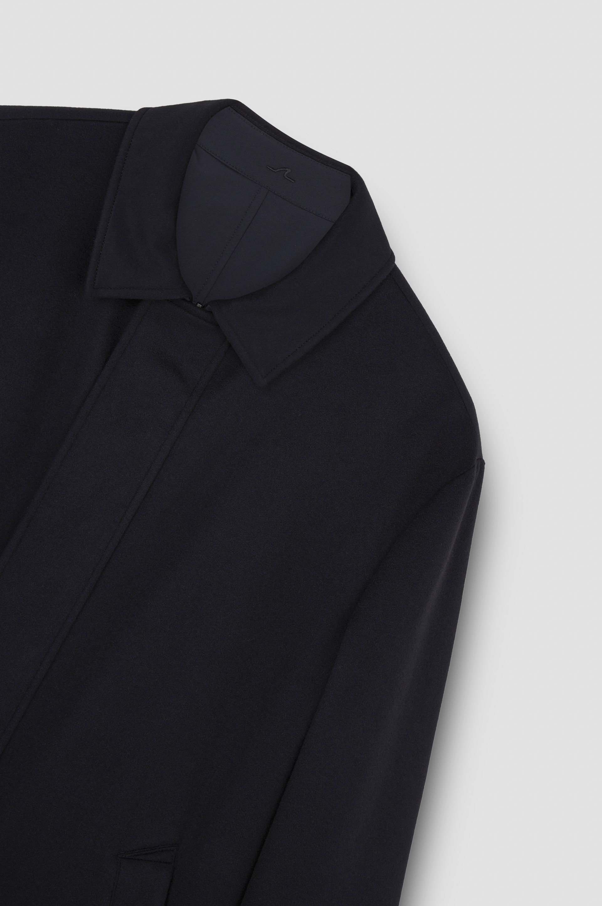Reversible carcoat in cashmere and Typhoon® image number 6 Reversible carcoat in cashmere and Typhoon® image number 6
