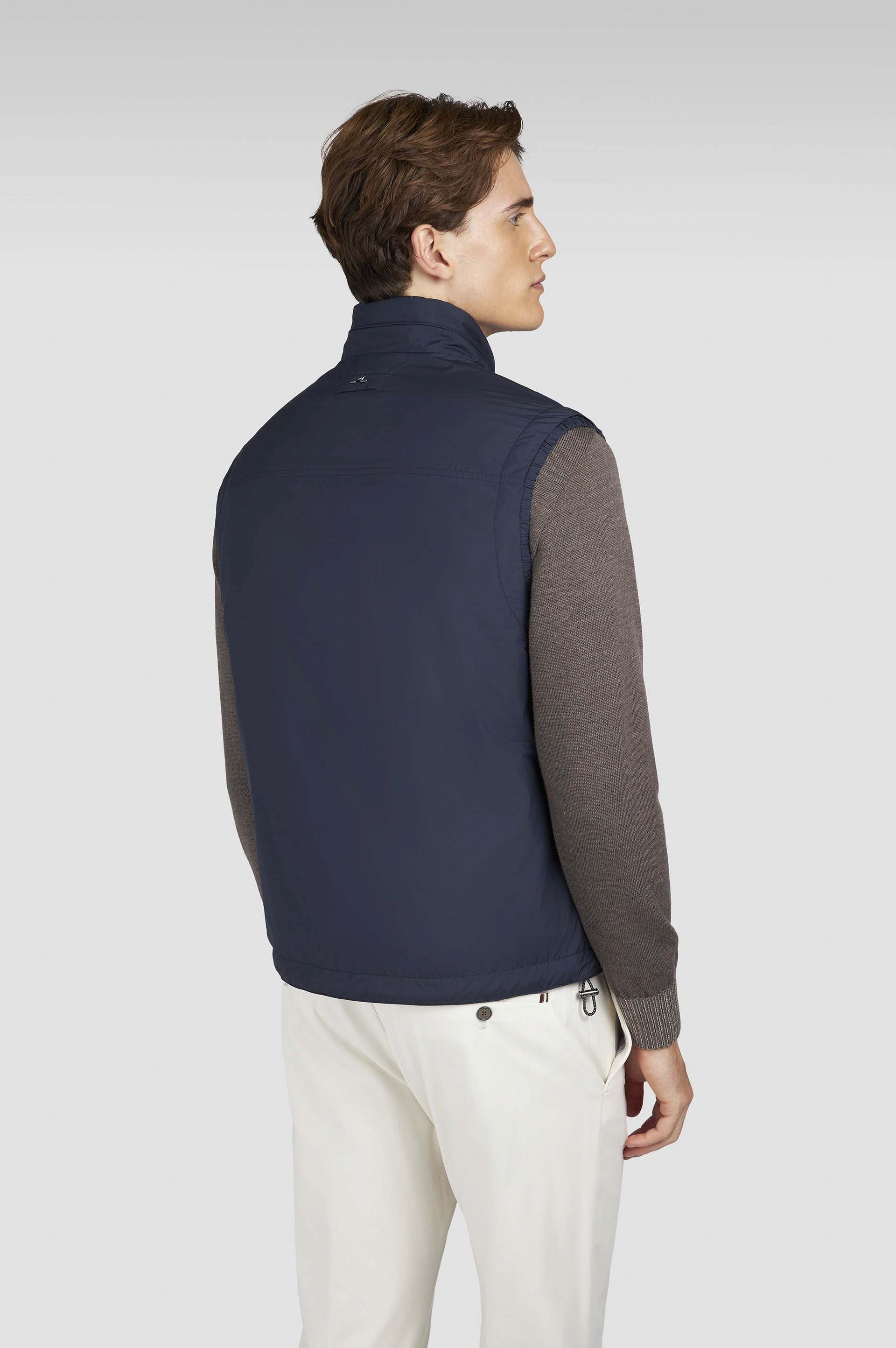 Gilet réversible en laine, soie et microfibre image number 3