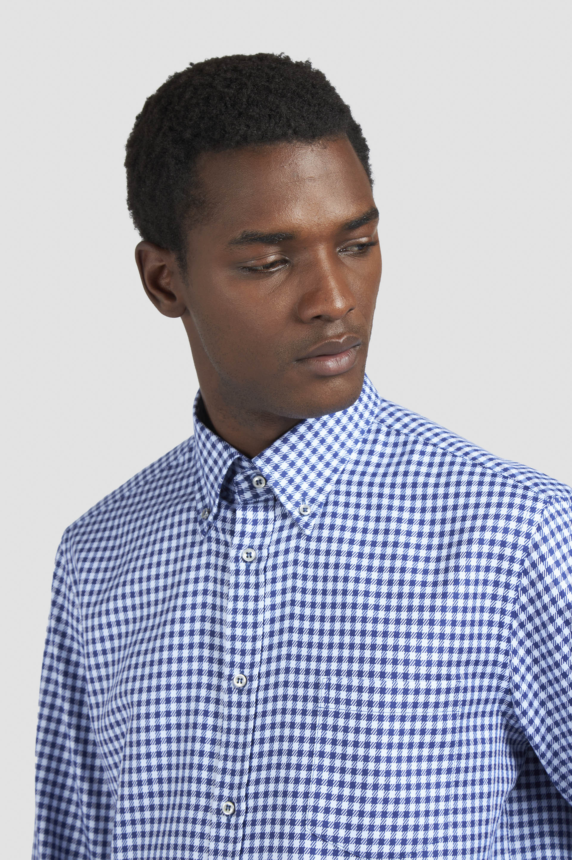 Camisa de algodón con estampado a cuadros image number 4 Camisa de algodón con estampado a cuadros image number 4