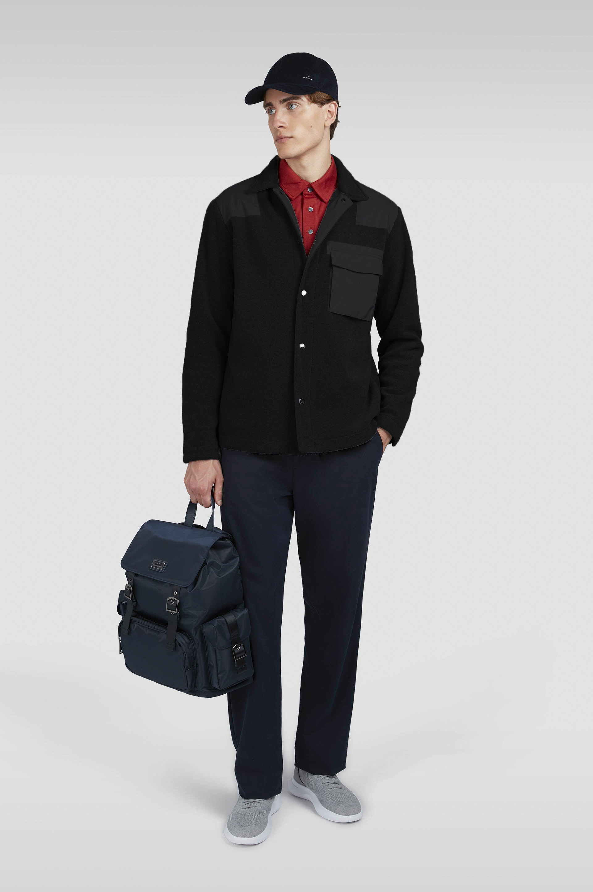 Sobrecamisa de forro polar con inserciones en tejido técnico image number 2 Sobrecamisa de forro polar con inserciones en tejido técnico image number 2