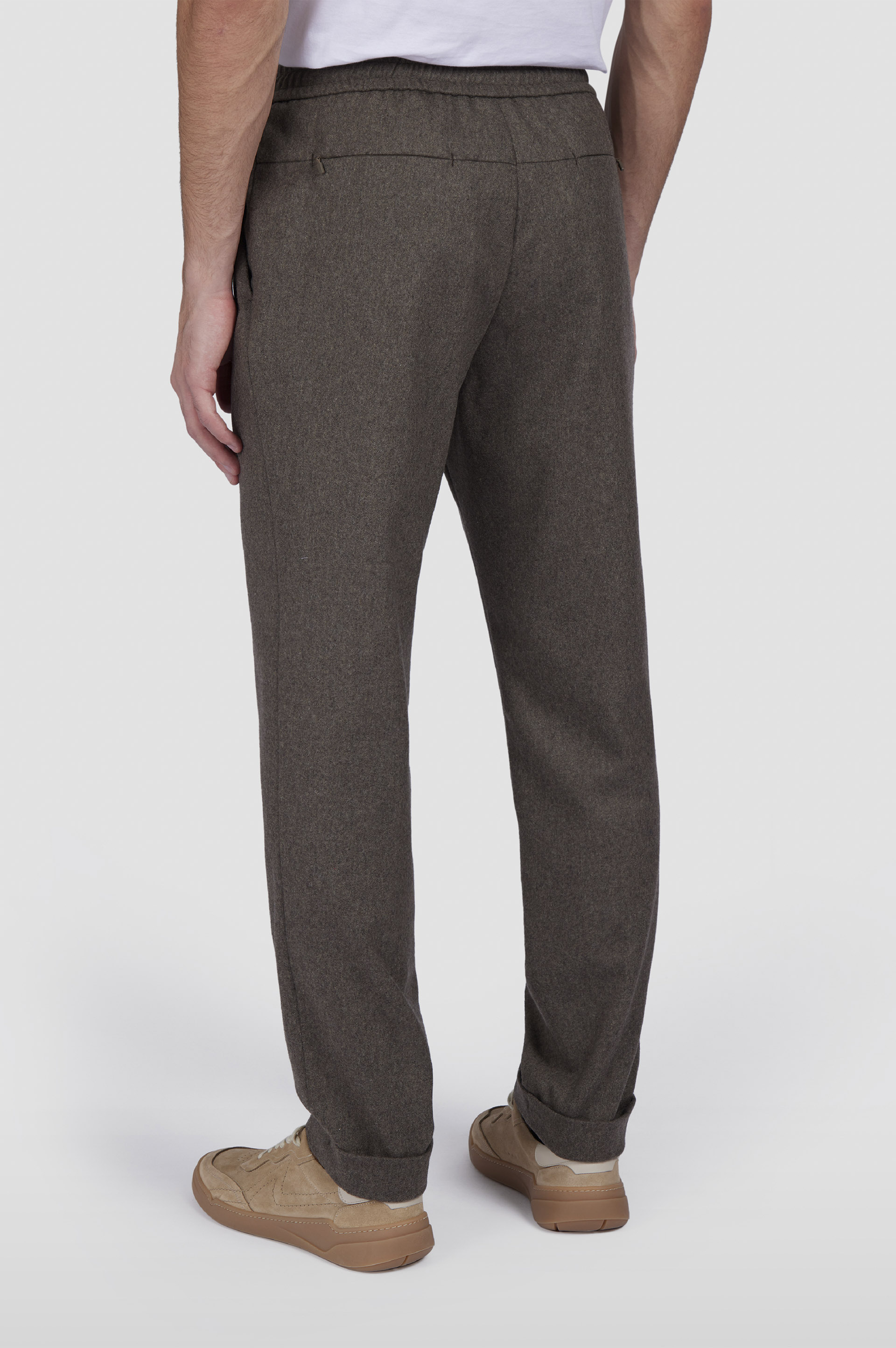 Wool blend trousers with pleats image number 3