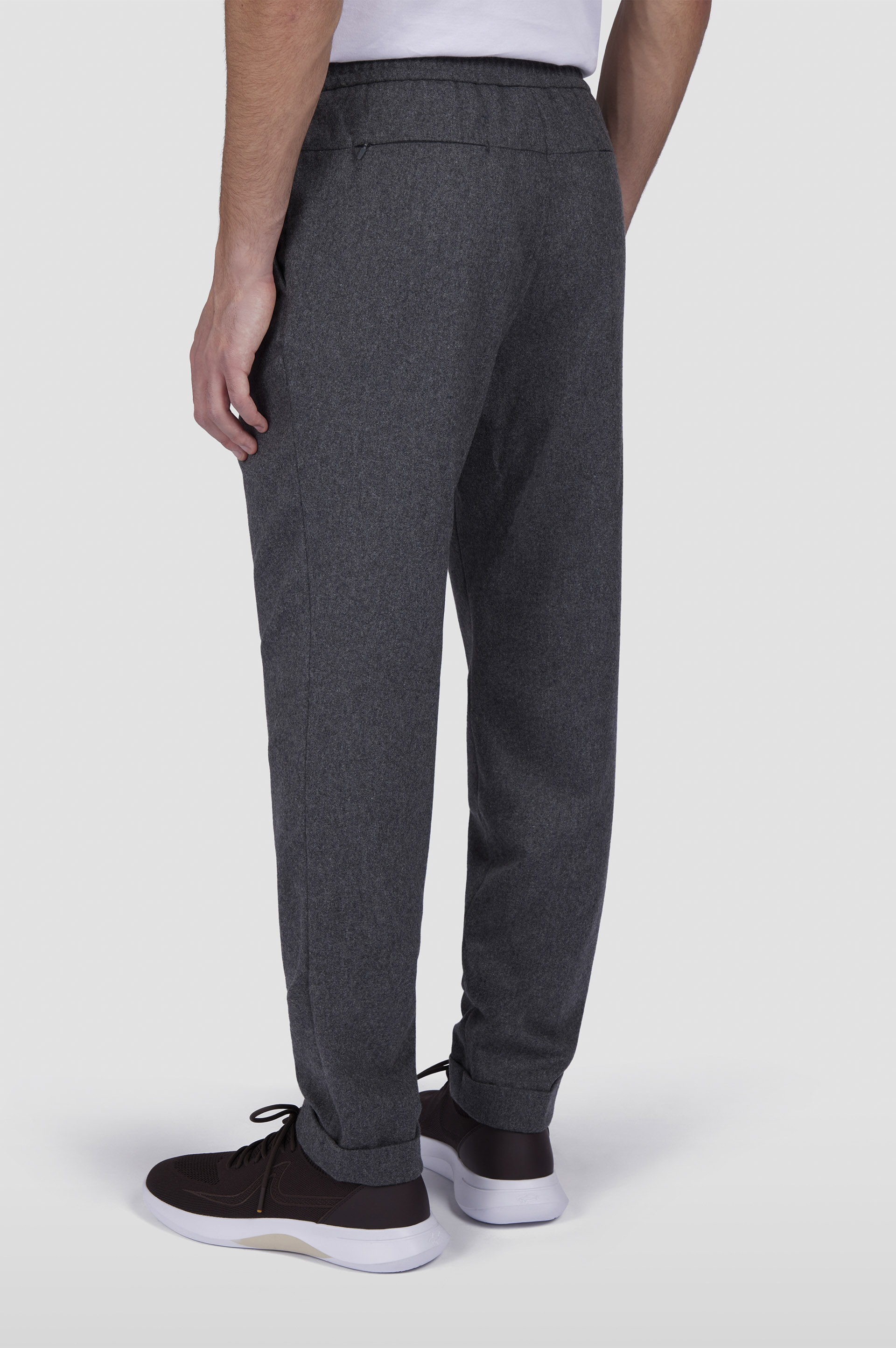 Pantalon en mélange de laine avec pinces image number 3 Pantalon en mélange de laine avec pinces image number 3