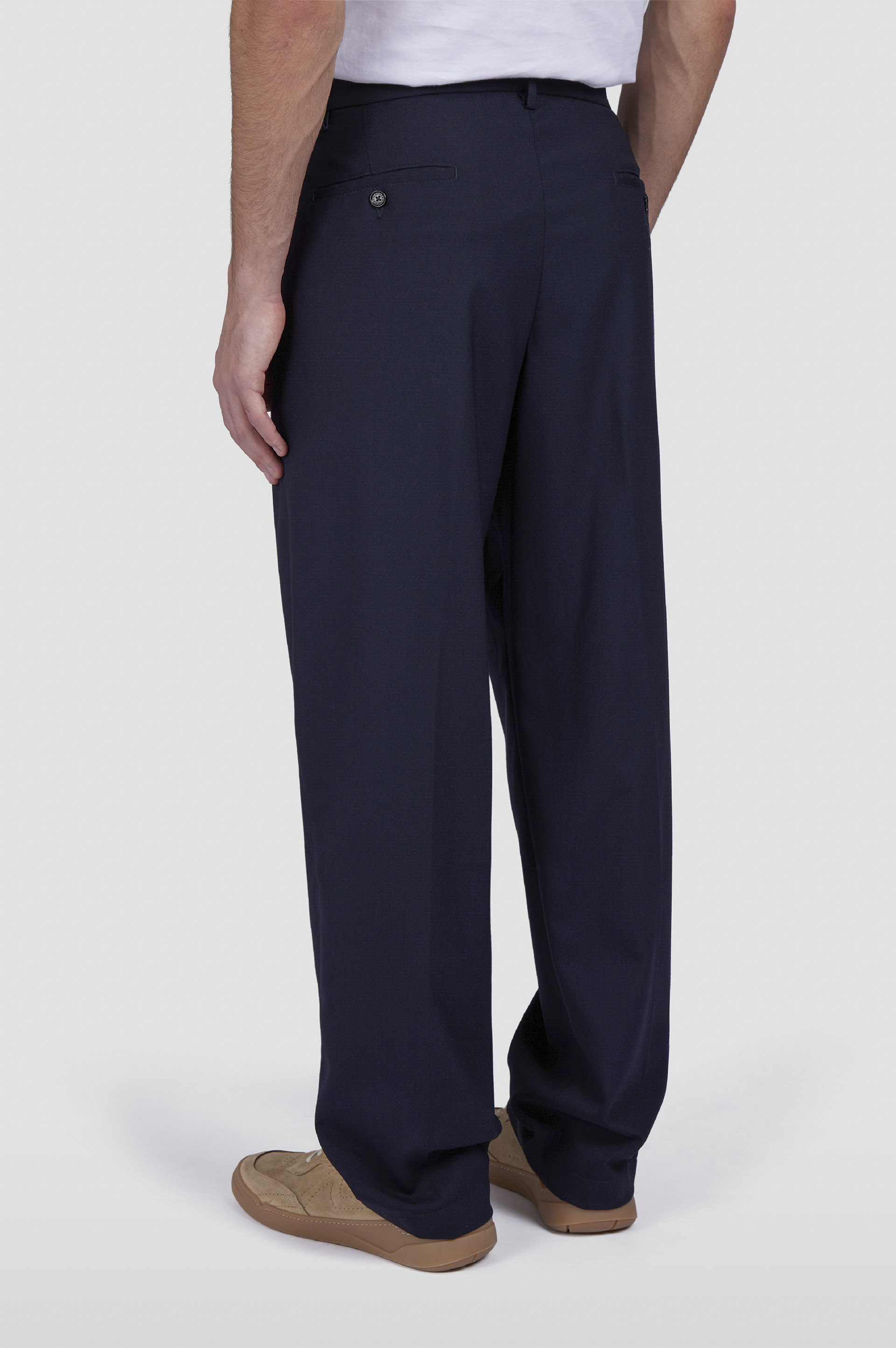 Wide leg trousers in technical wool image number 3 Wide leg trousers in technical wool image number 3
