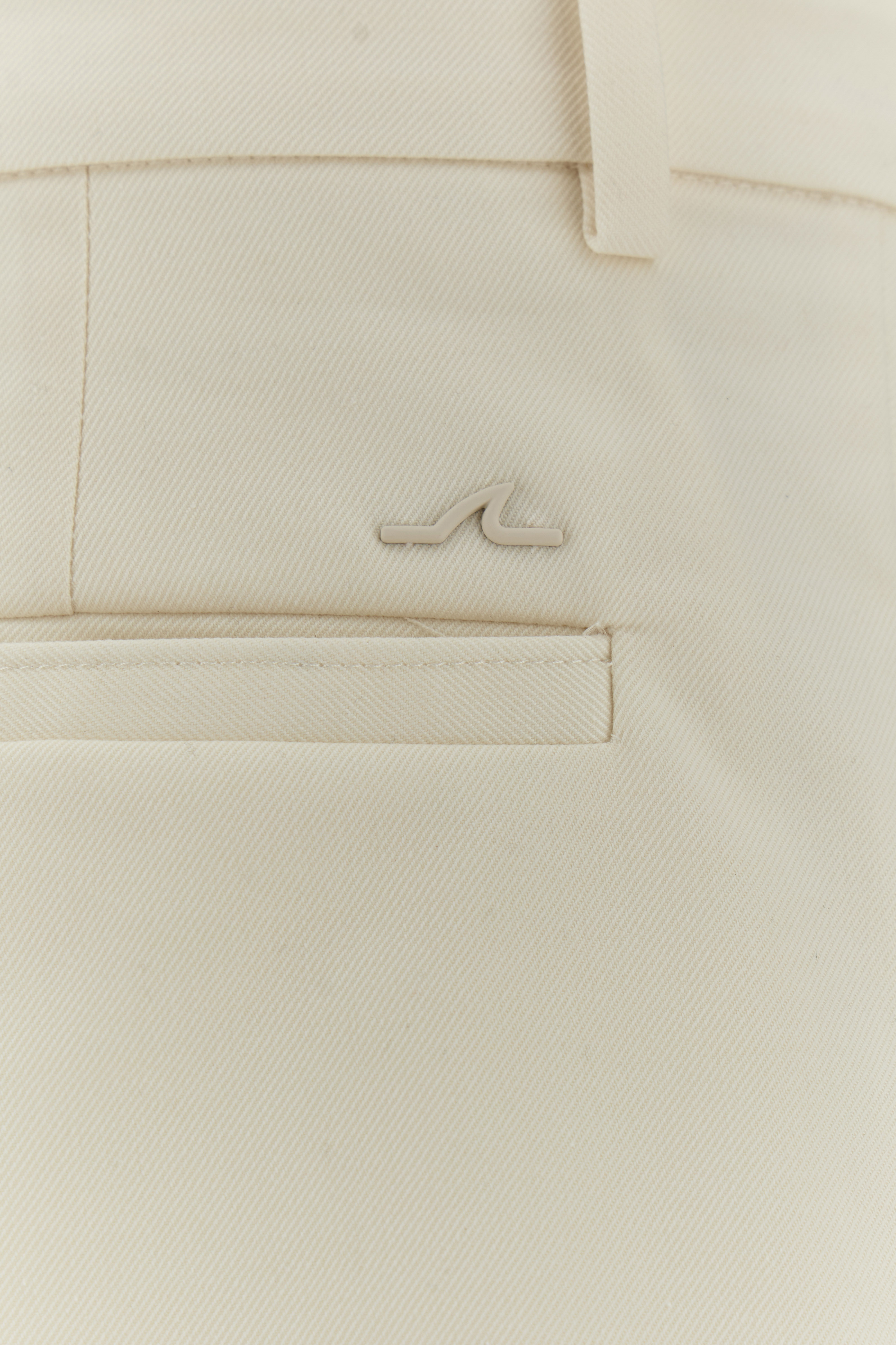 Wool and cotton trousers with double pleats image number 3