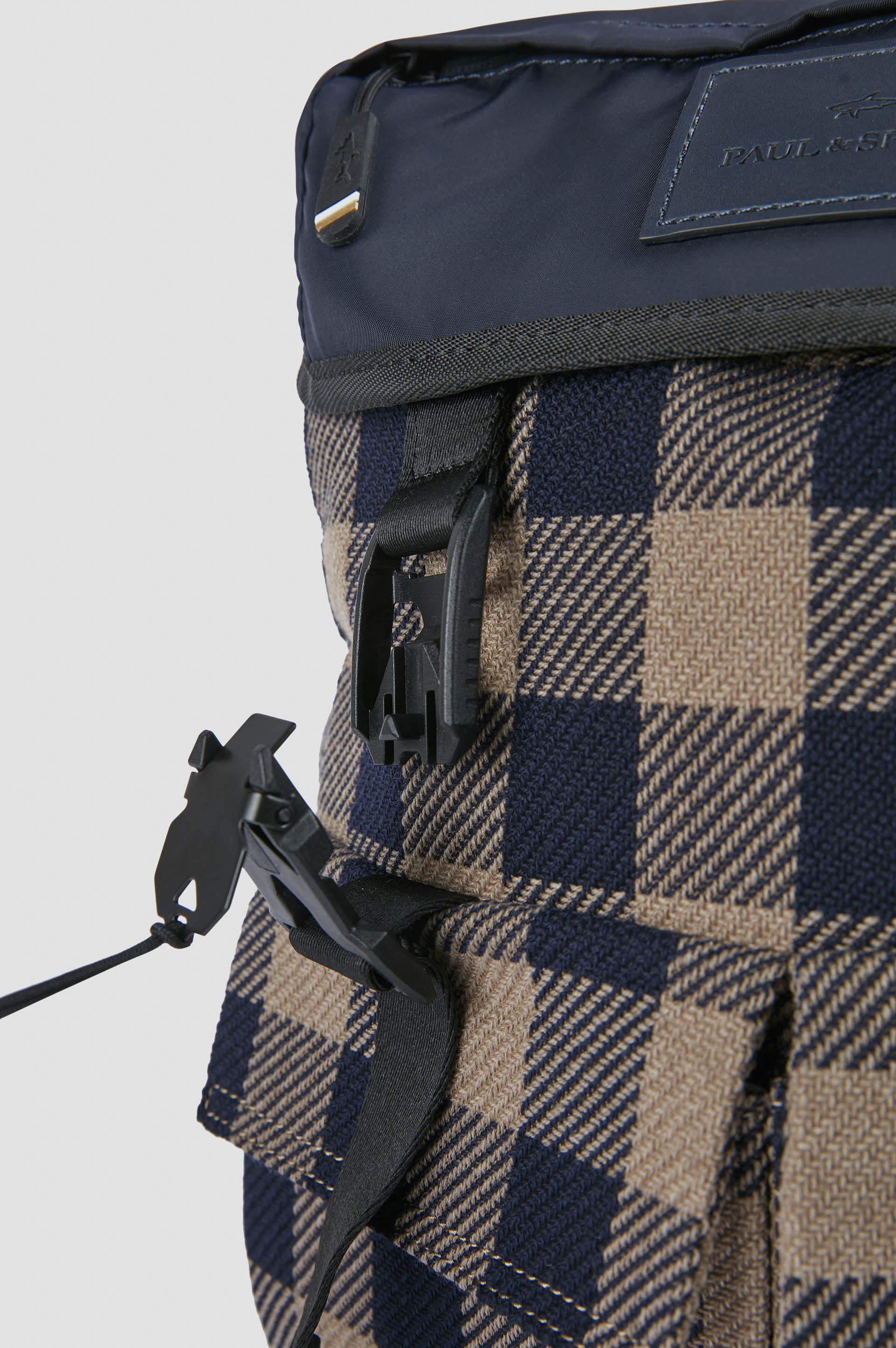 Rucksack aus Typhoon® und Tartan-Wolle image number 4 Rucksack aus Typhoon® und Tartan-Wolle image number 4
