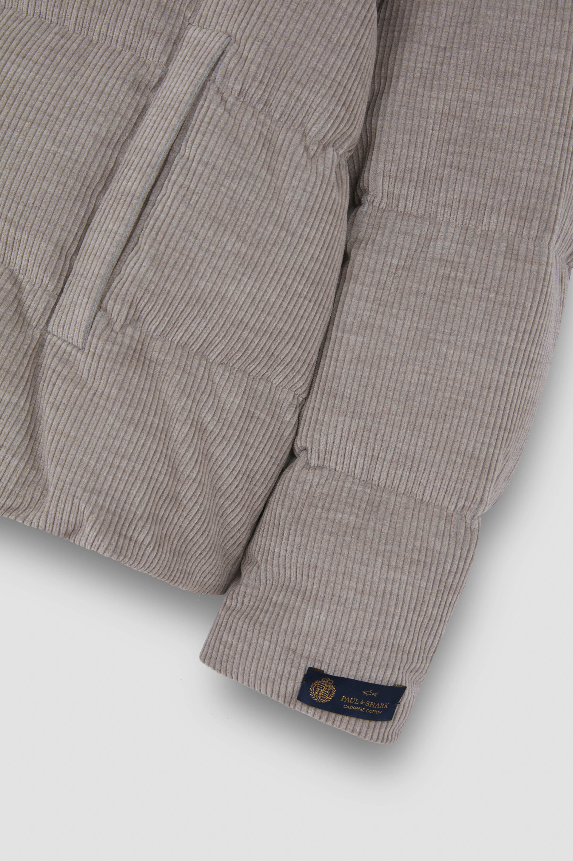 Cashmere und Baumwoll-Samtjacke image number 6 Cashmere und Baumwoll-Samtjacke image number 6