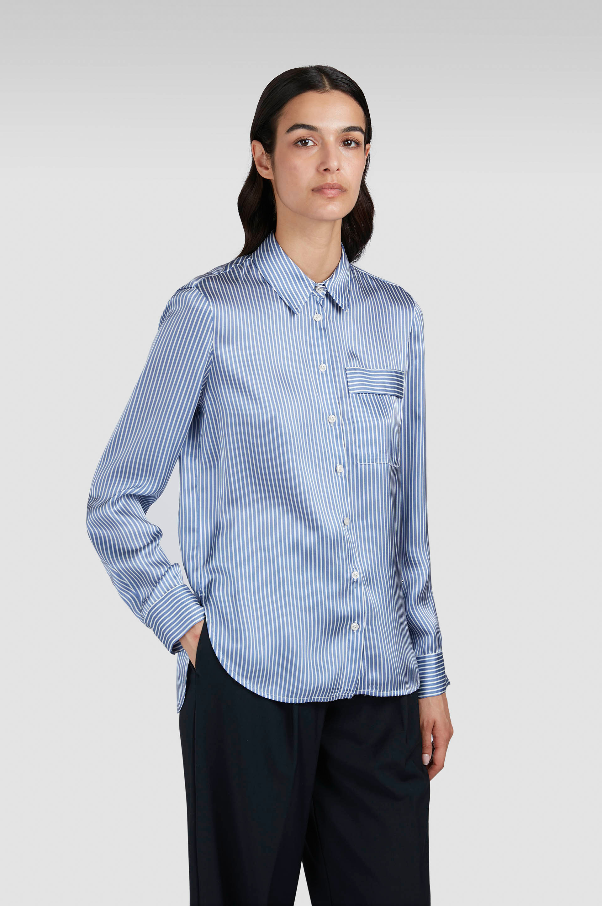 Silk shirt image number 0 Silk shirt image number 0