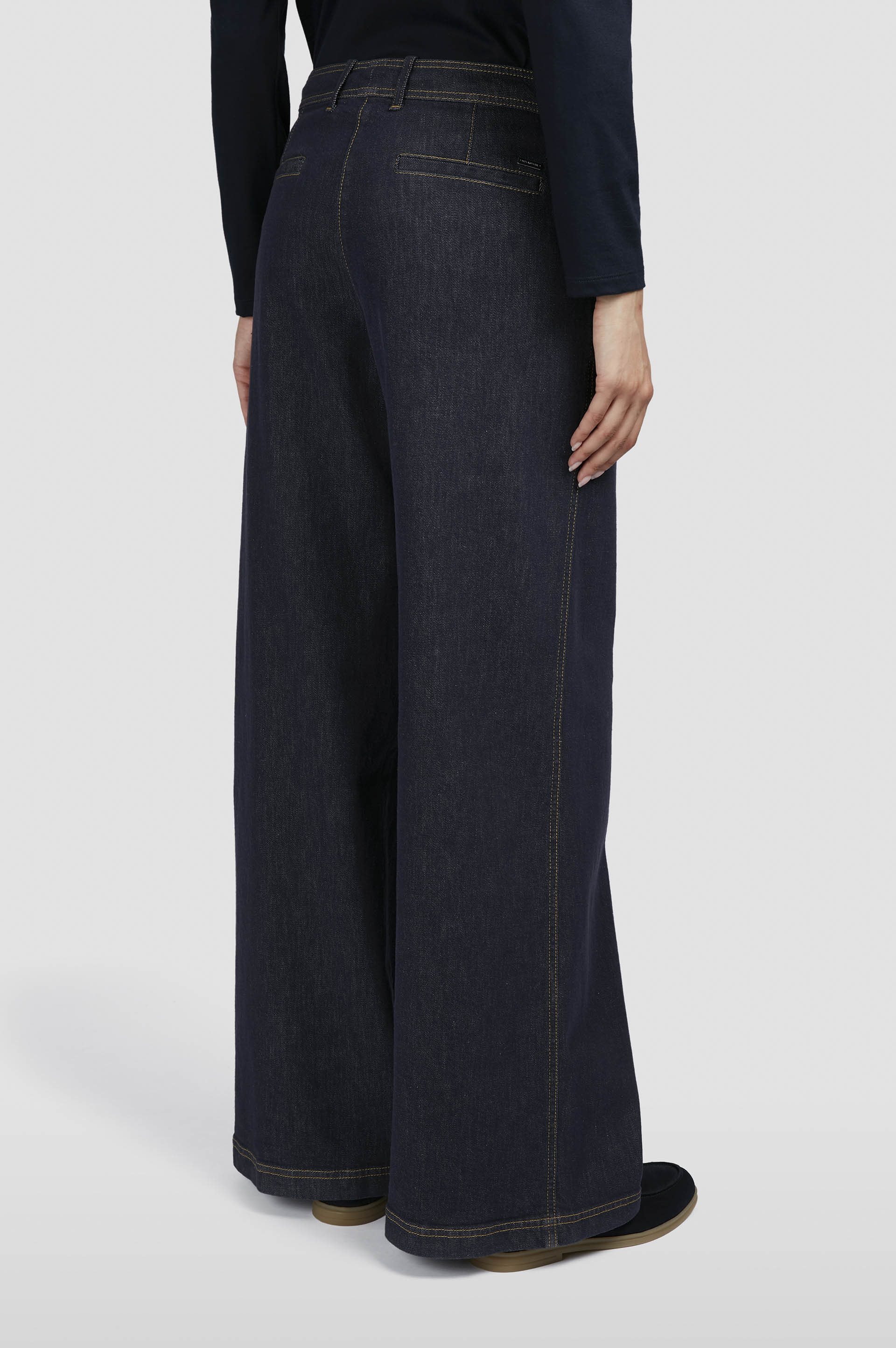 Hose aus Stretch-Baumwolle in Denim-Optik image number 3 Hose aus Stretch-Baumwolle in Denim-Optik image number 3