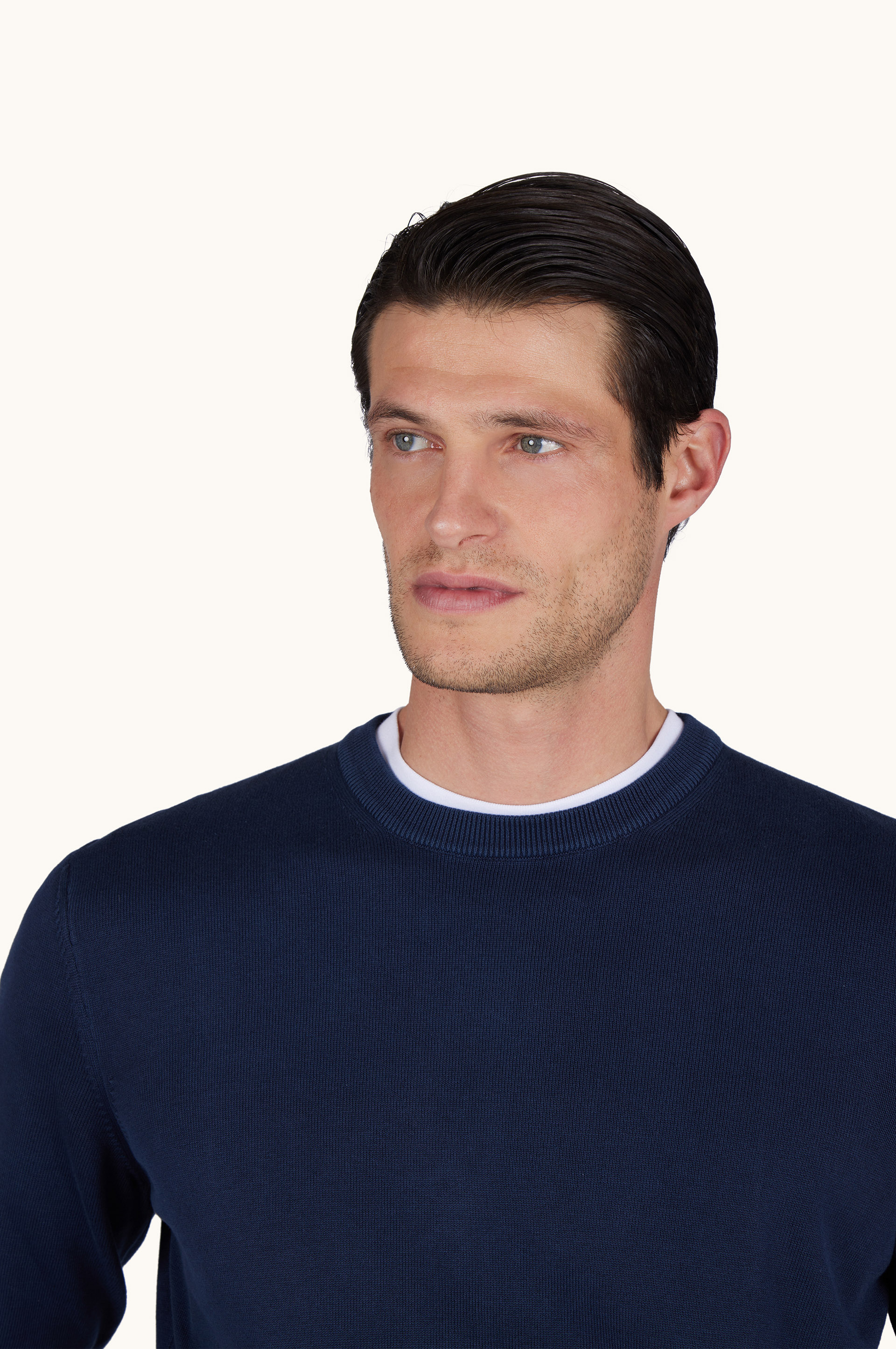 Garment-dyed Pima cotton crewneck sweater image number 4