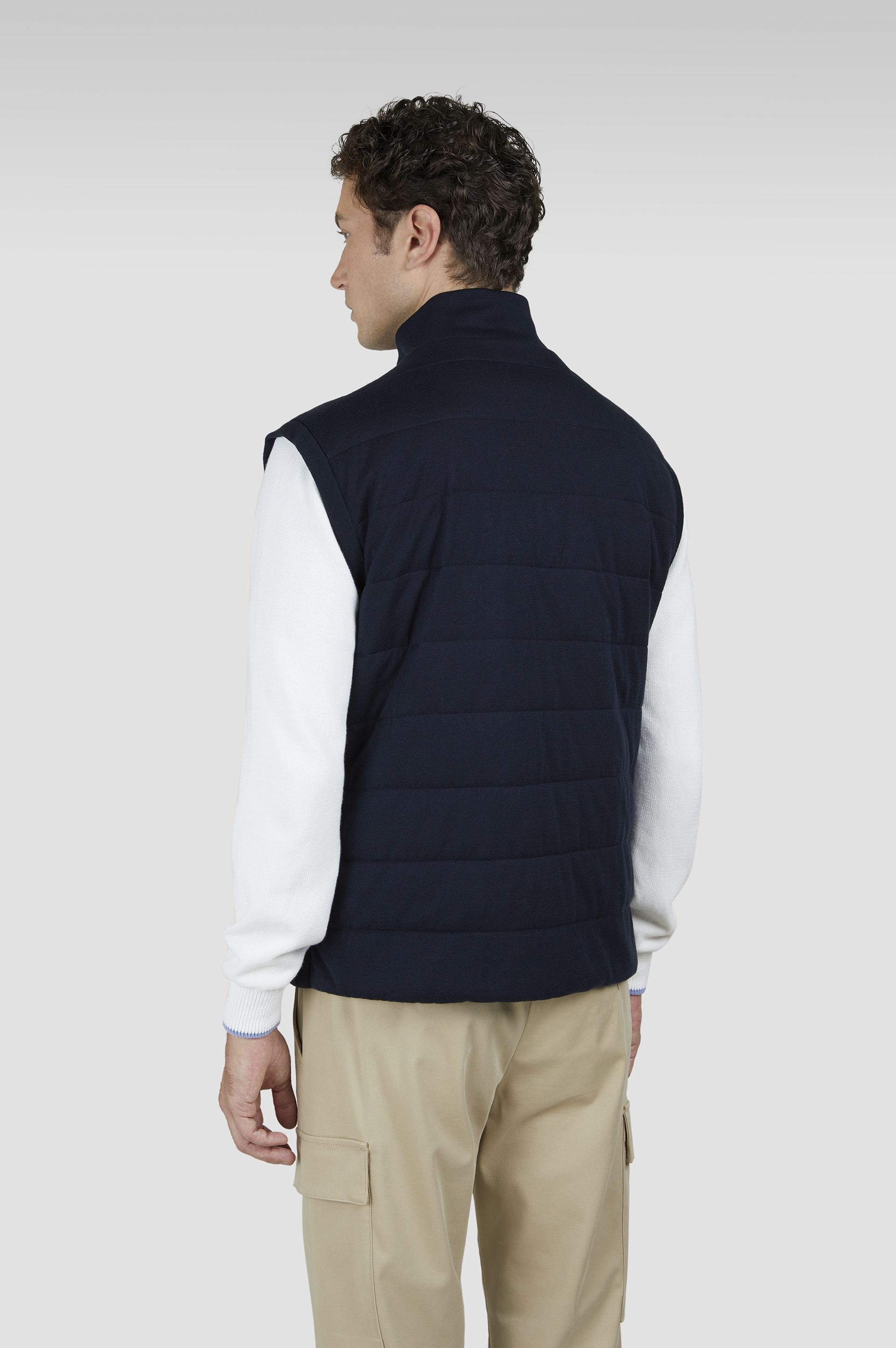Reversible vest in cotton, silk, and Typhoon® Platinum image number 3
