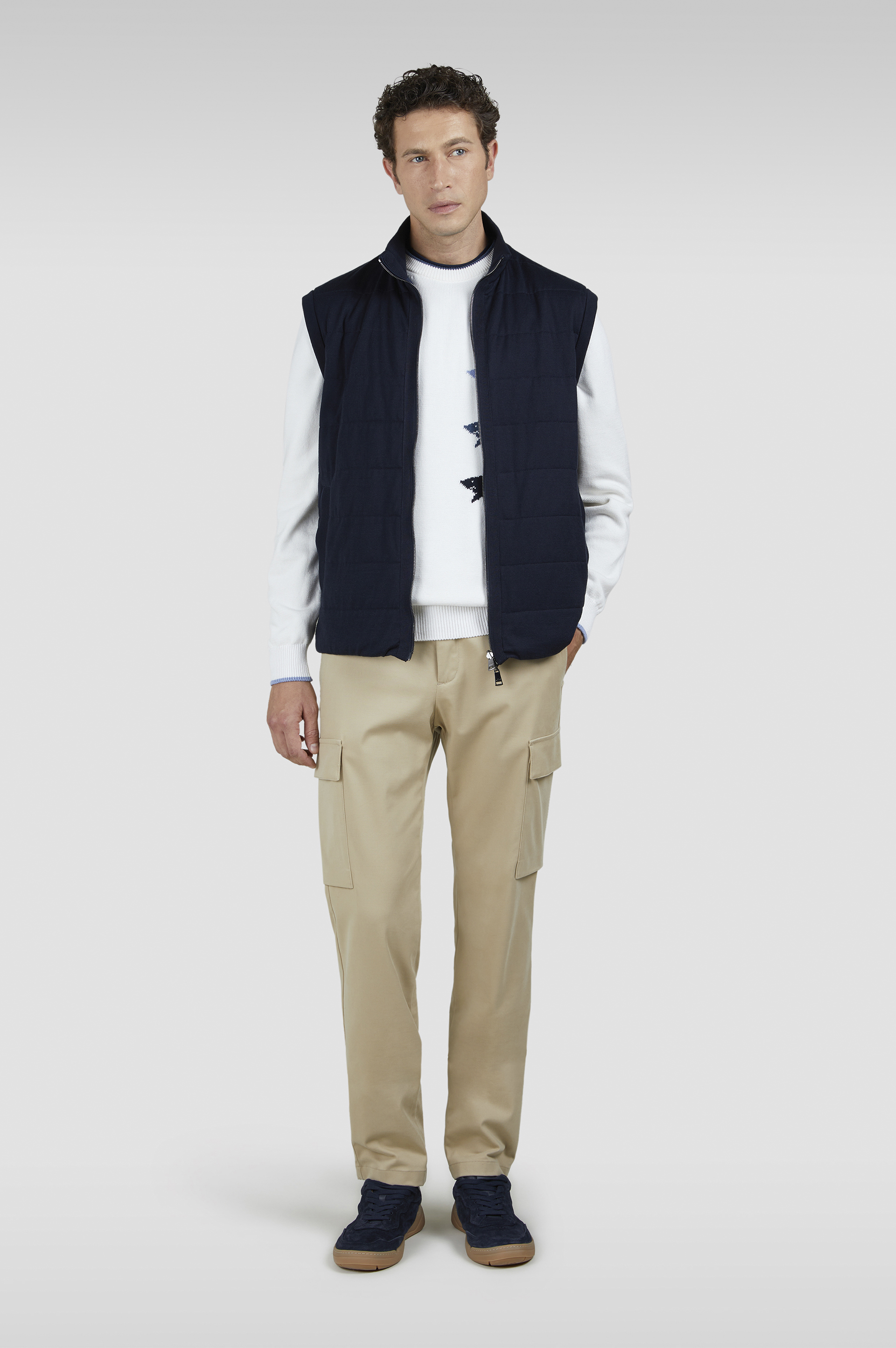 Reversible vest in cotton, silk, and Typhoon® Platinum image number 2