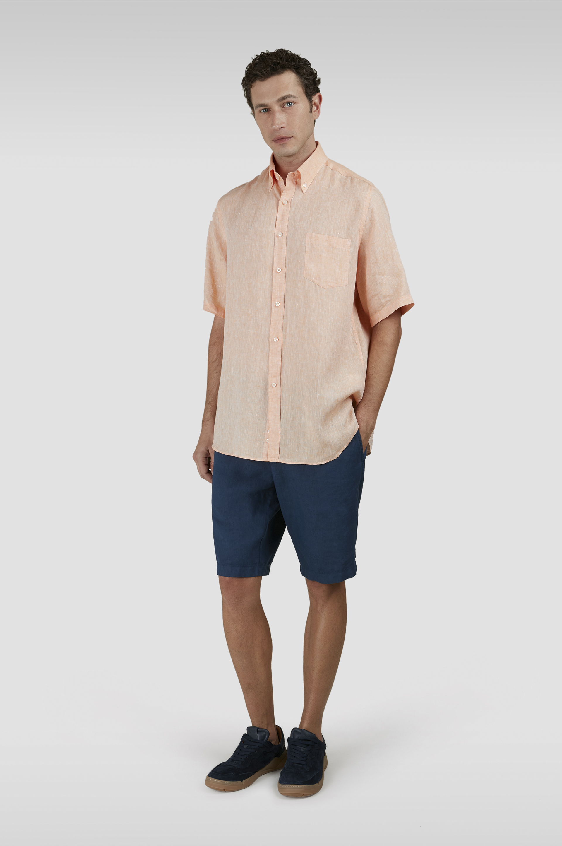 Short-sleeved linen shirt image number 2