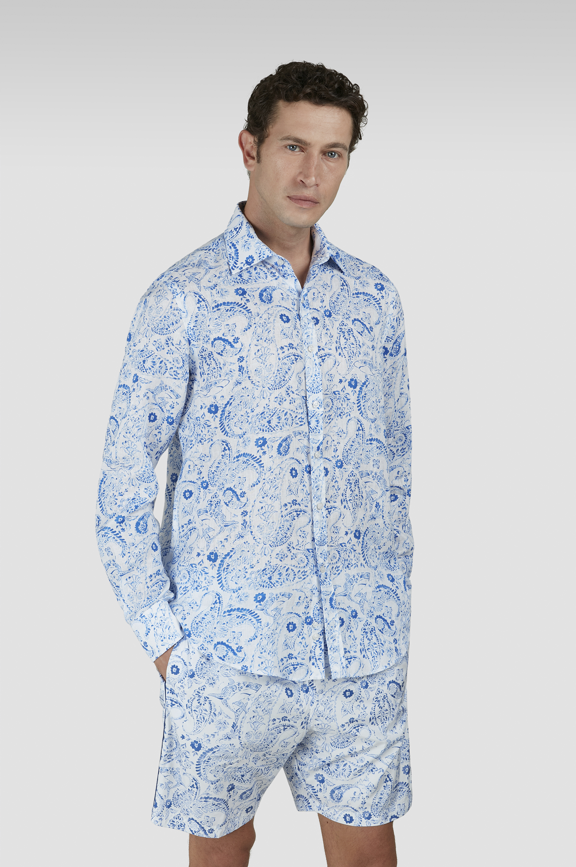 Linen shirt with paisley print image number 0