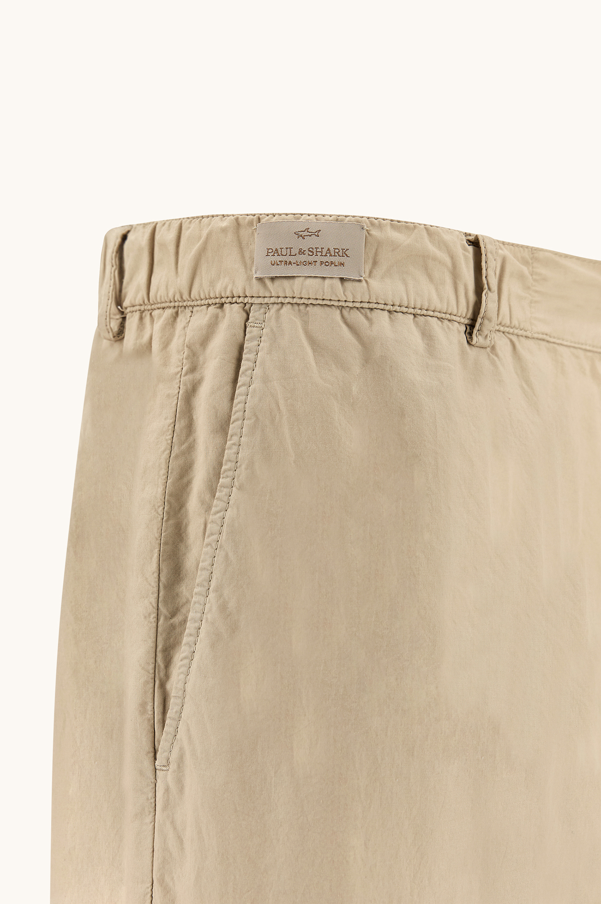 Pantal&oacute;n chino de algod&oacute;n popelina ultraligero image number 6