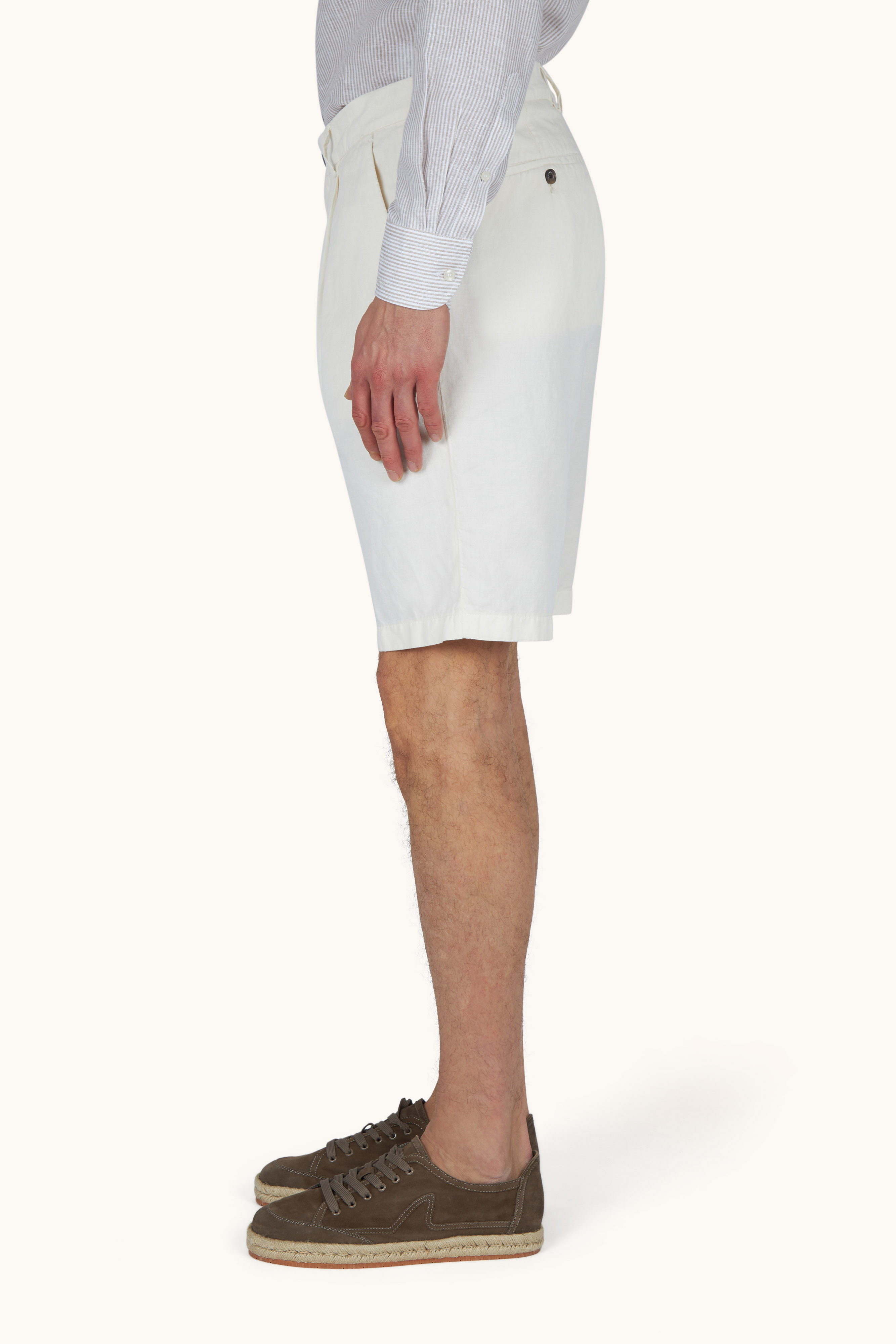 Linen and cotton bermuda shorts image number 8