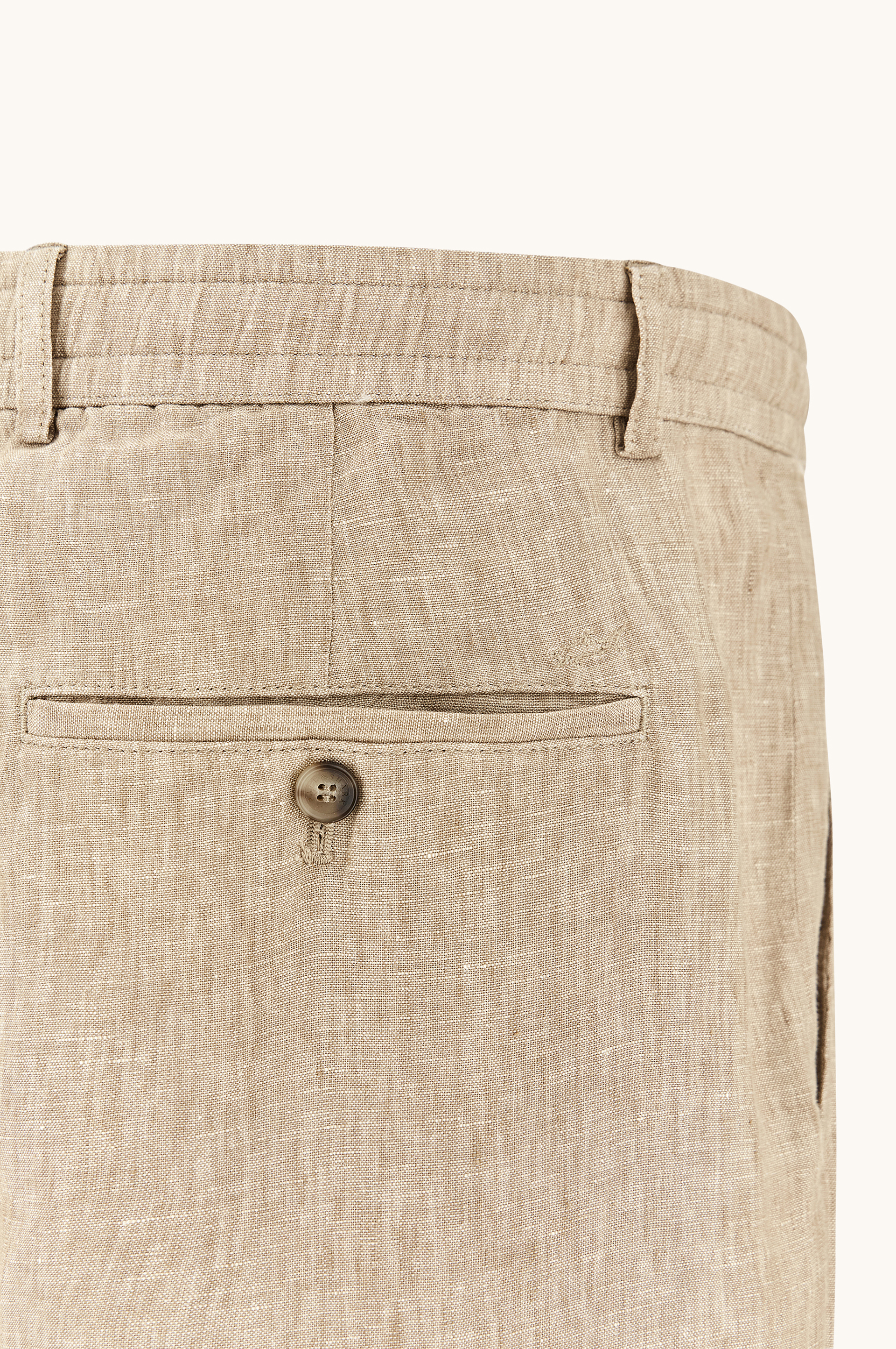 Pantal&oacute;n chino de lino con cord&oacute;n image number 5